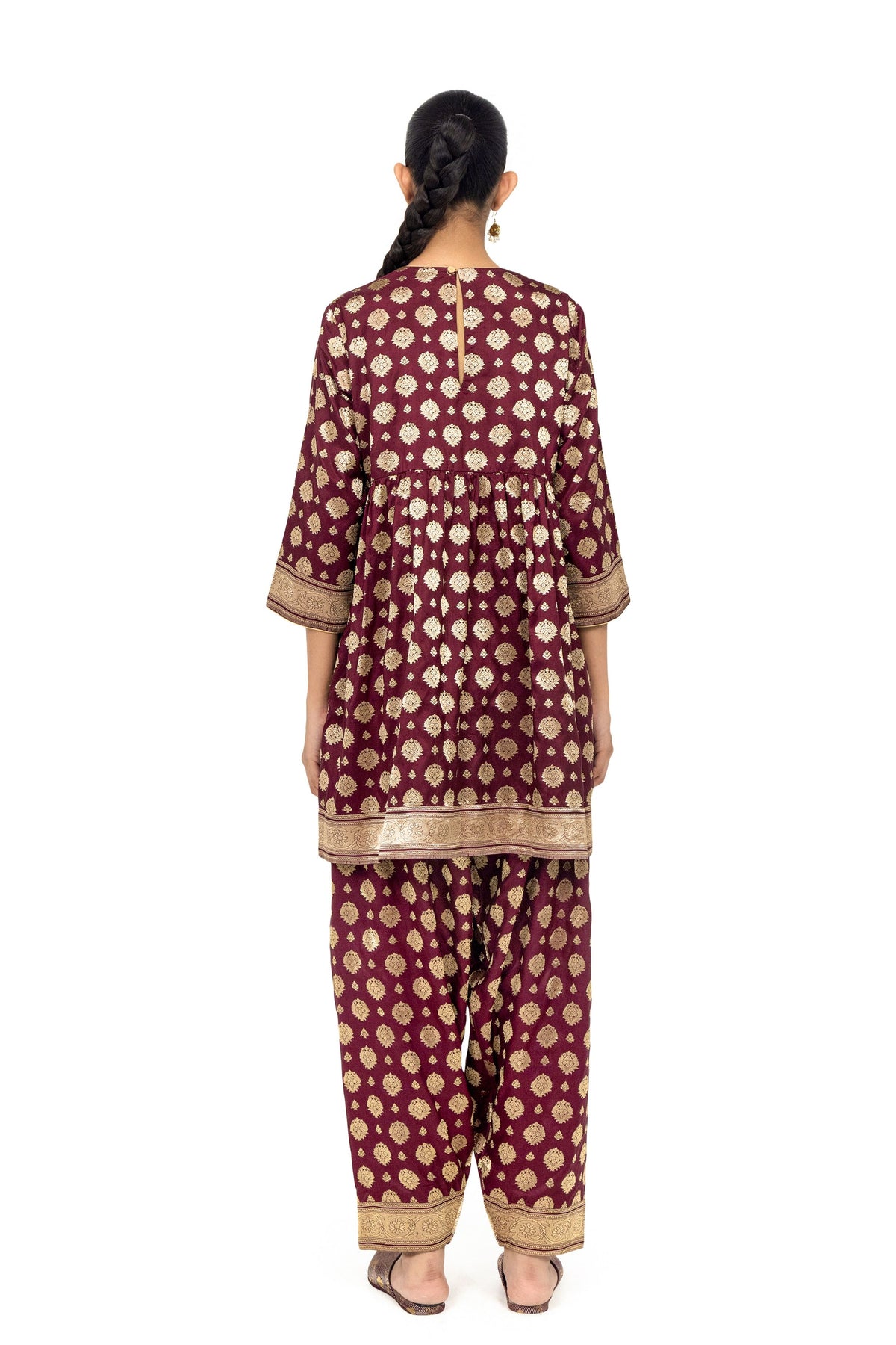 Jarwa Dhaur Kurta And Pants