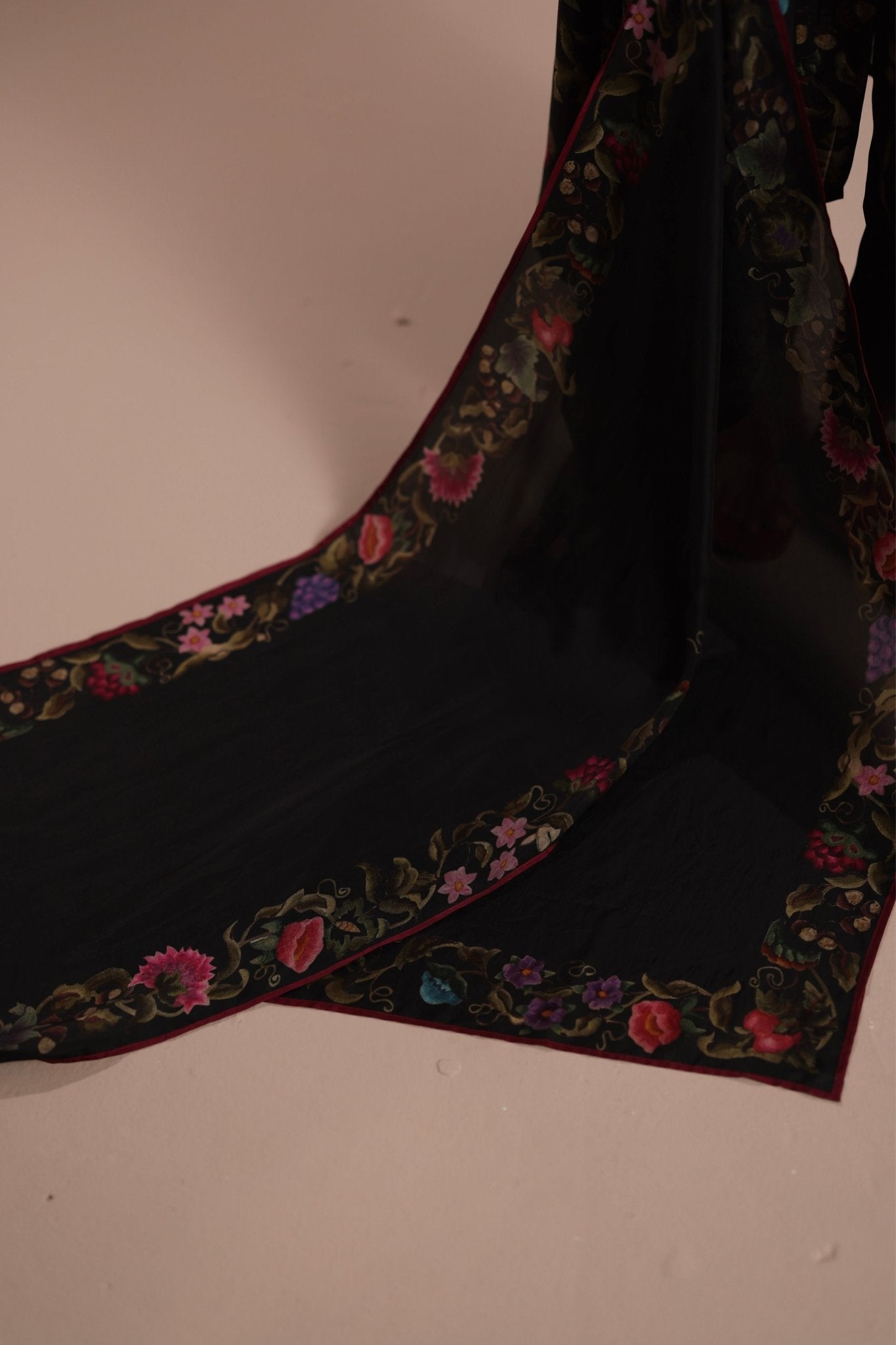 Vine Black Dupatta - Roza Pret - Elahe