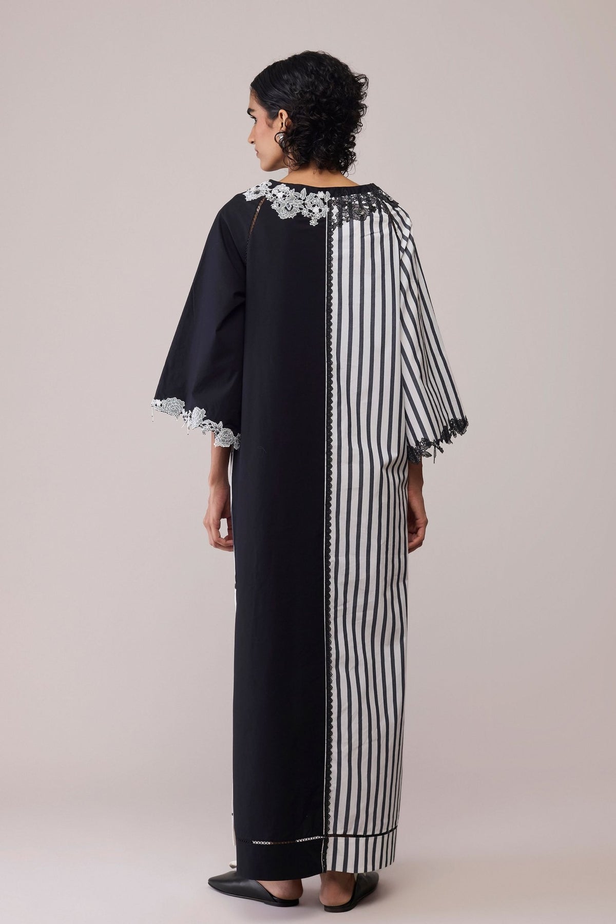 Neesa Black White Dress