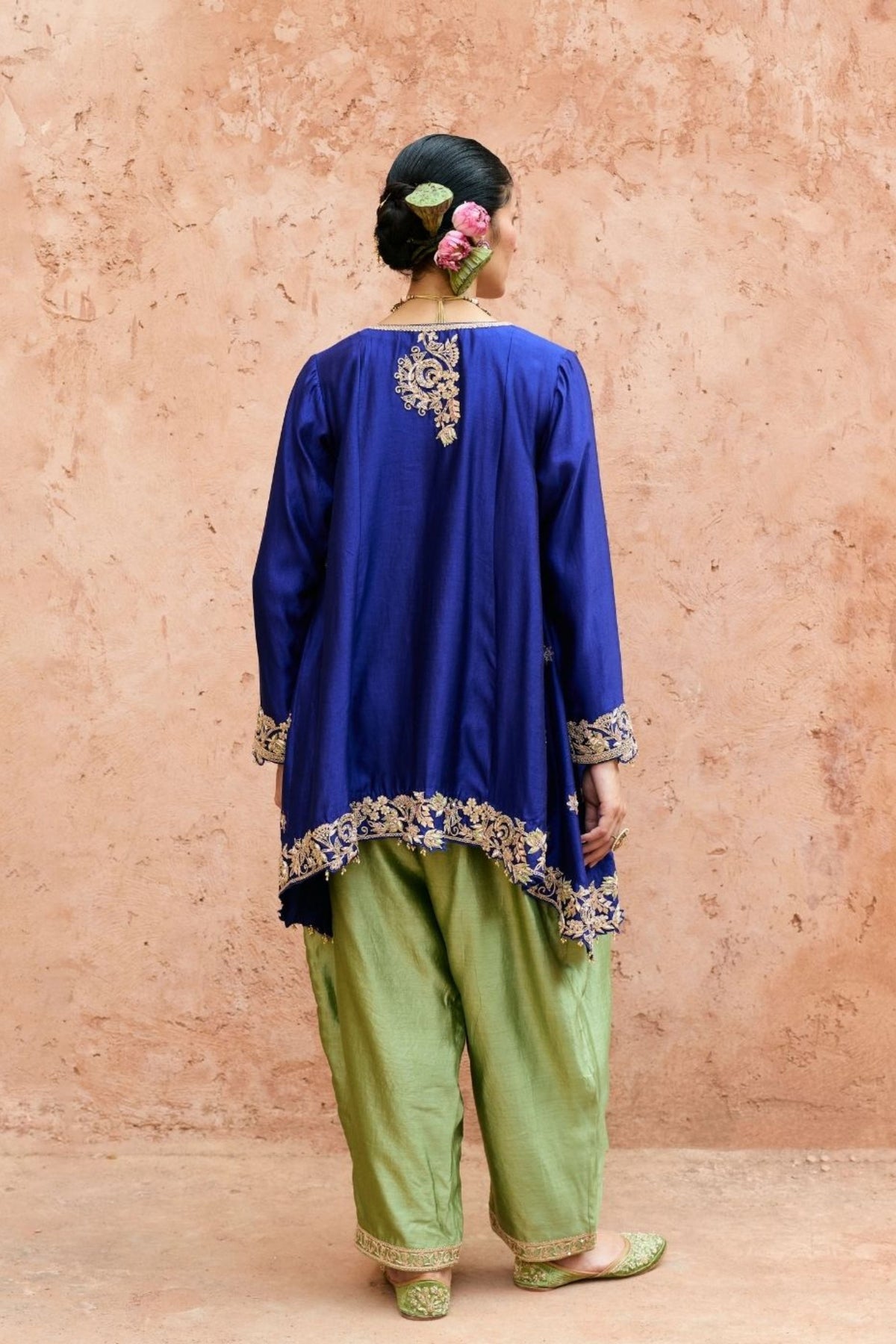Neera Blue Tunic Set