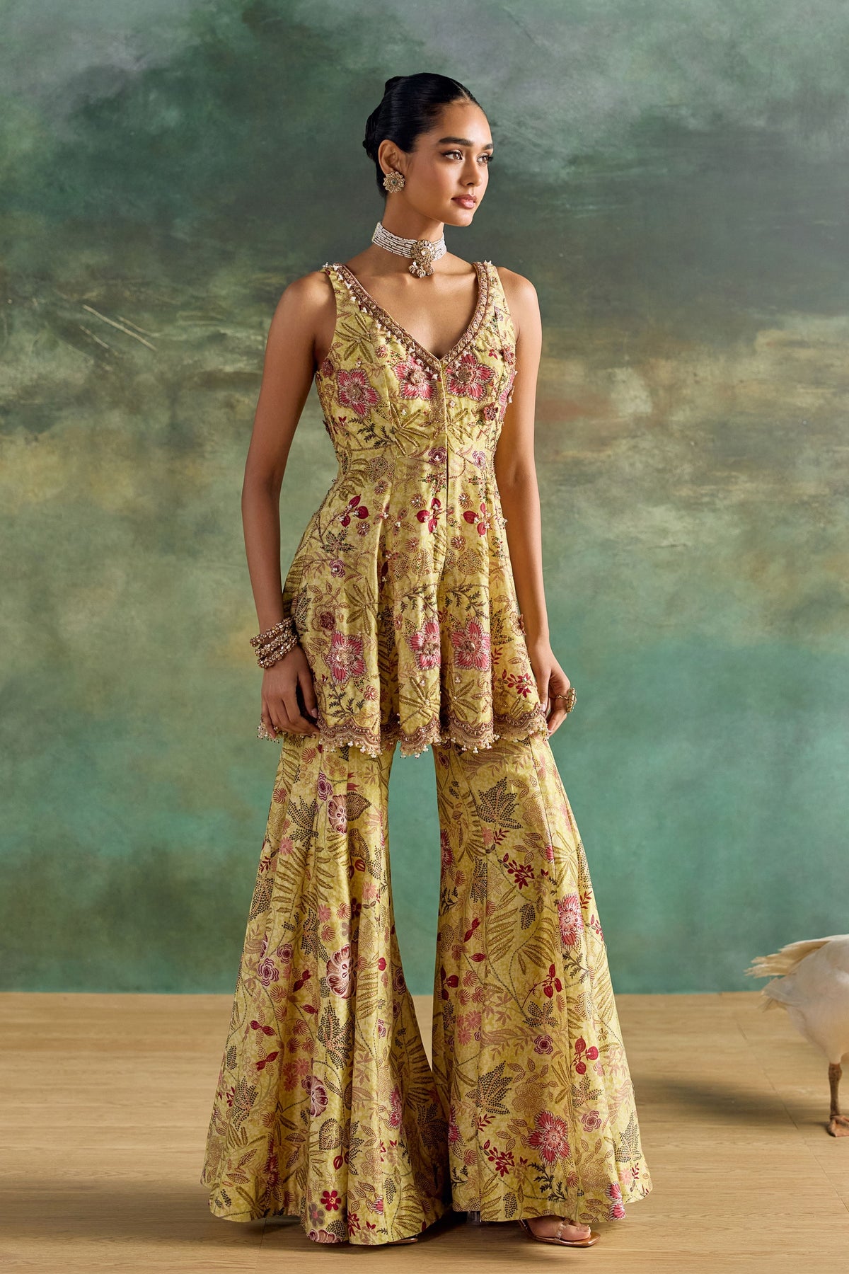 Elora Sharara Set