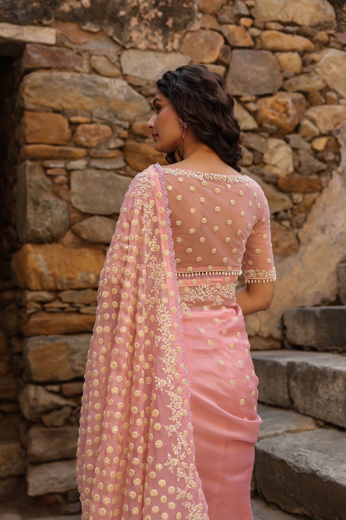 Vaayu Pink Heavy Butti Jaal Saree Set