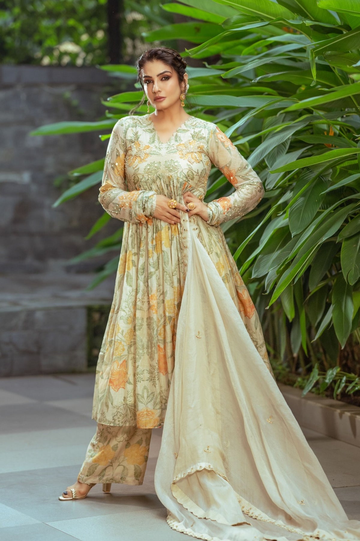 Raveena Tandon in Paulmi and Harsh