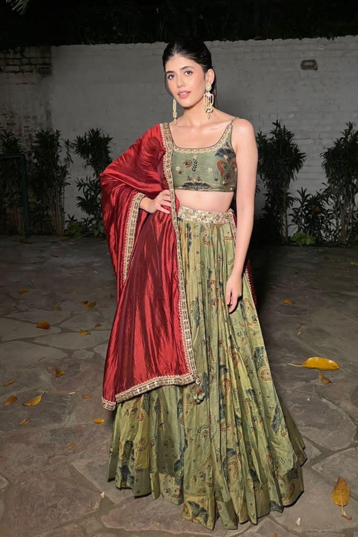 Sanjana Sanghi in Punit Balana