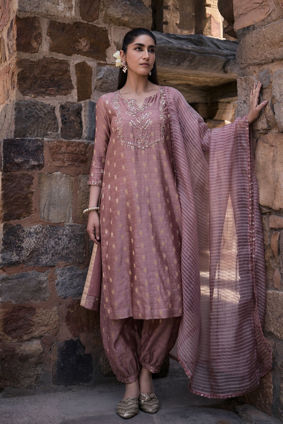 Aarna Kurta Set