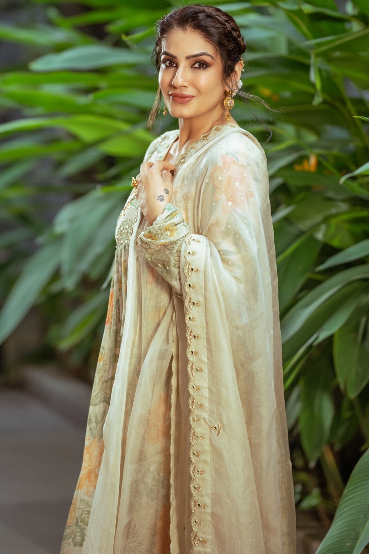 Raveena Tandon in Paulmi and Harsh