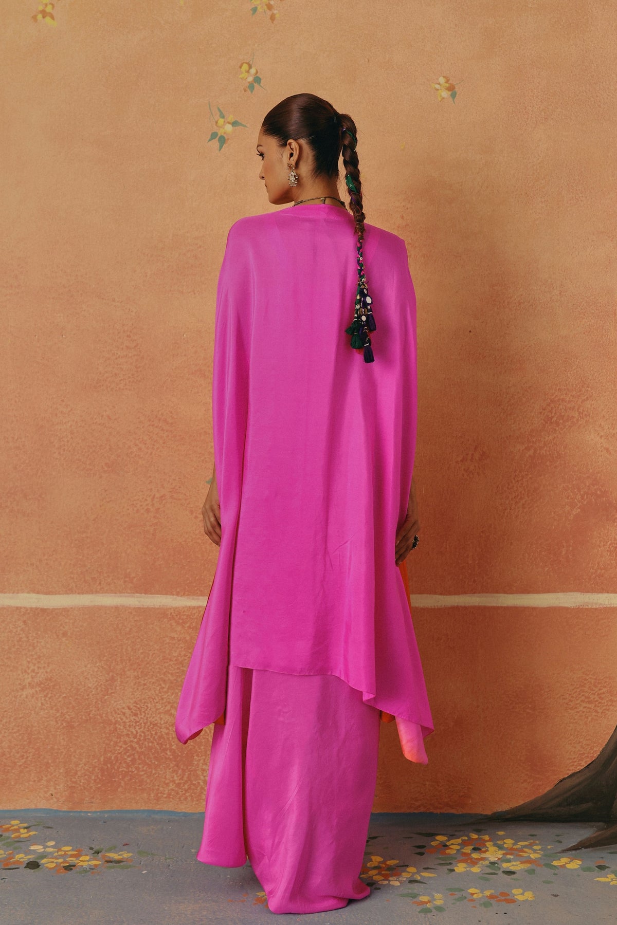 Rang Leher Cape Set