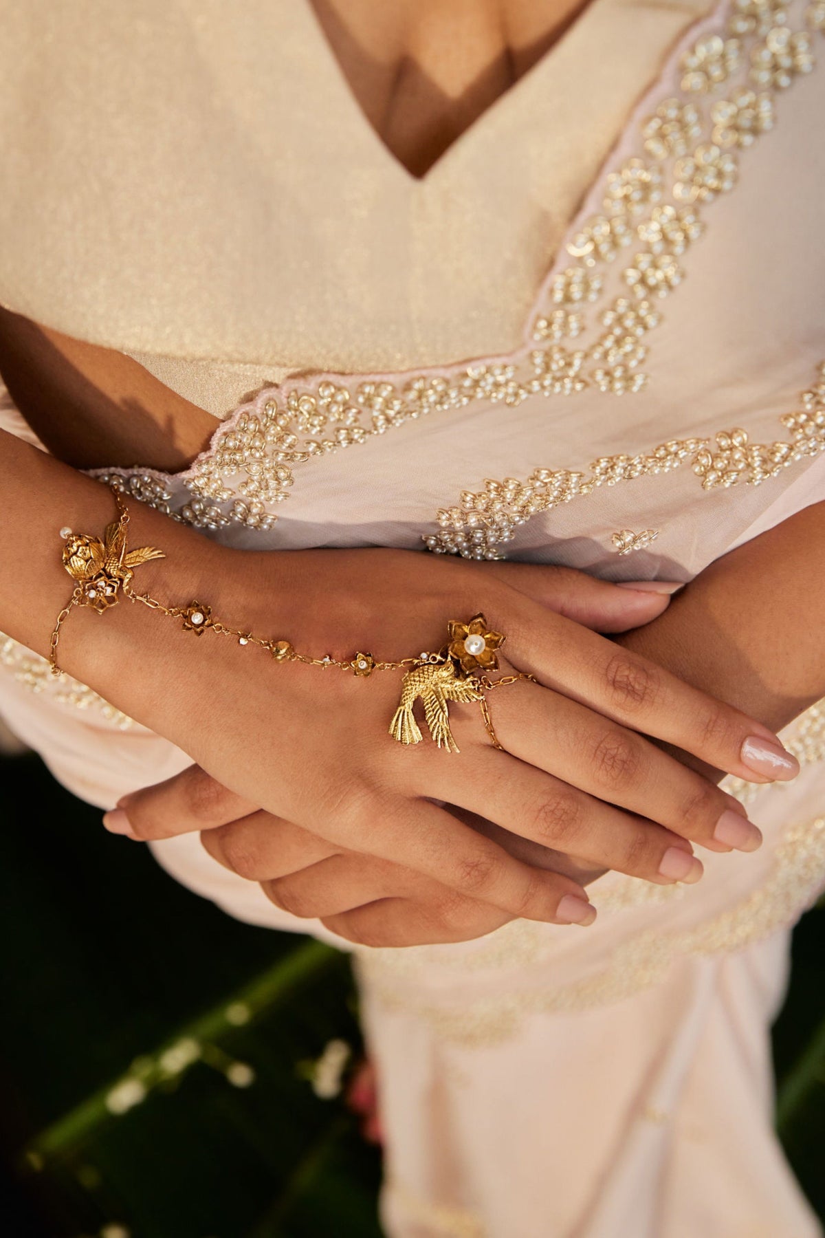 Udatee Chidiya Hathphool