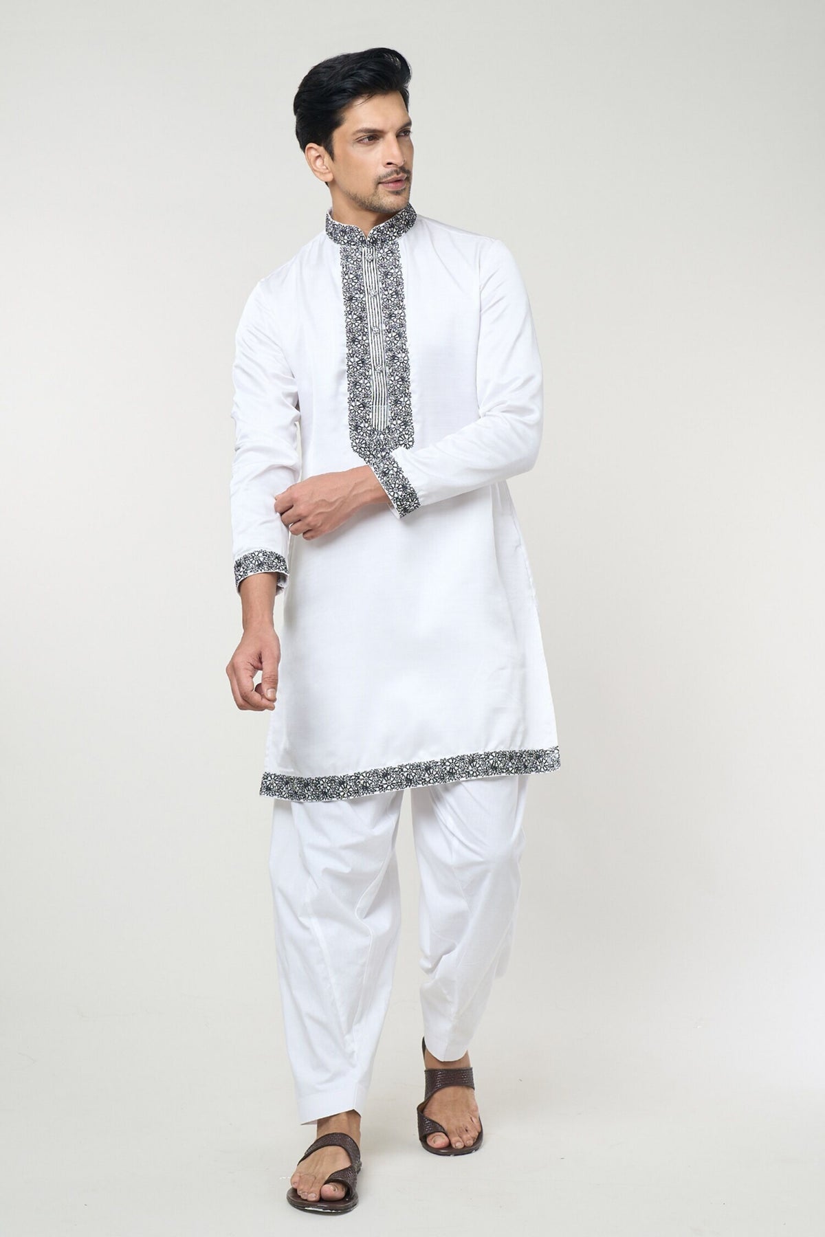 White Embroidred Kurta Set