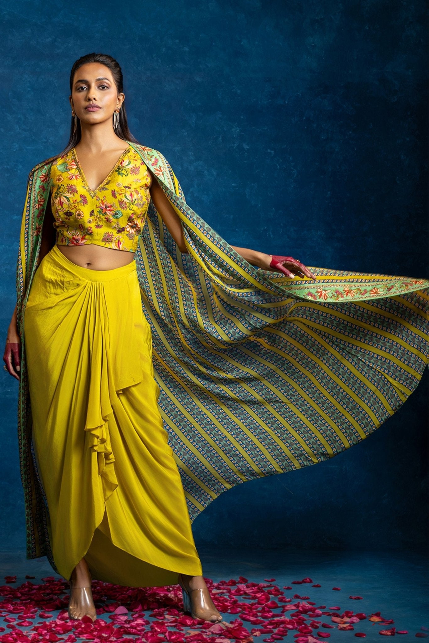 Aarani Cape Set - Sougat Paul - Elahe