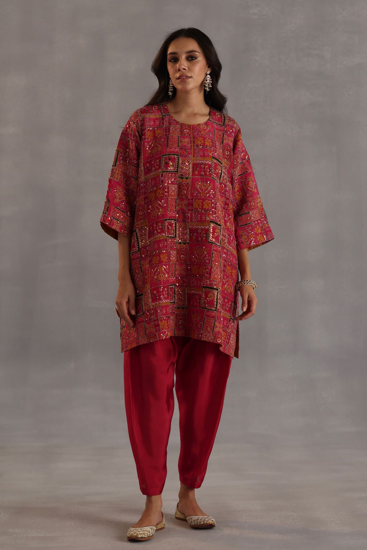 Raag Magenta Kurta Set