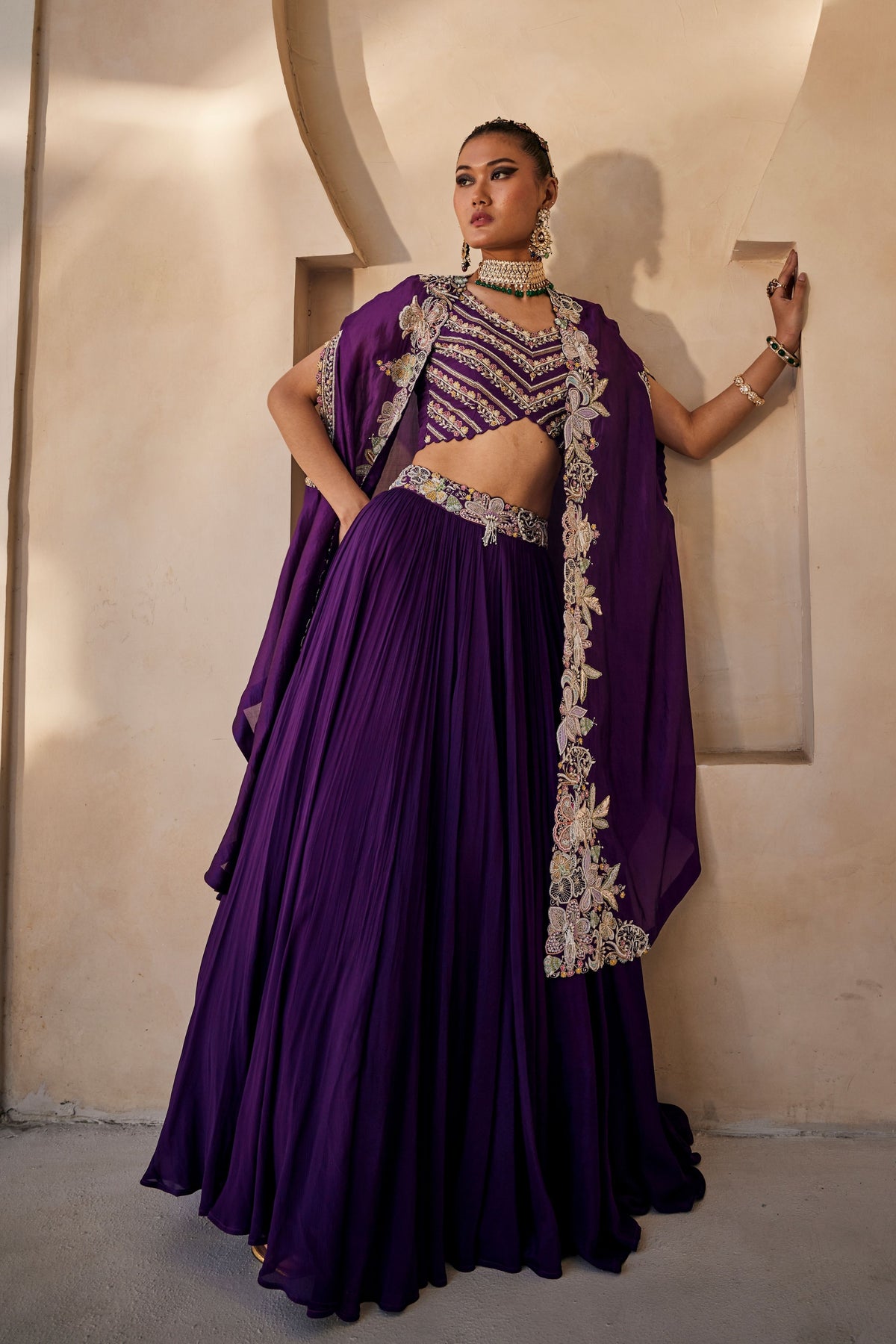 Vanya Cape Set