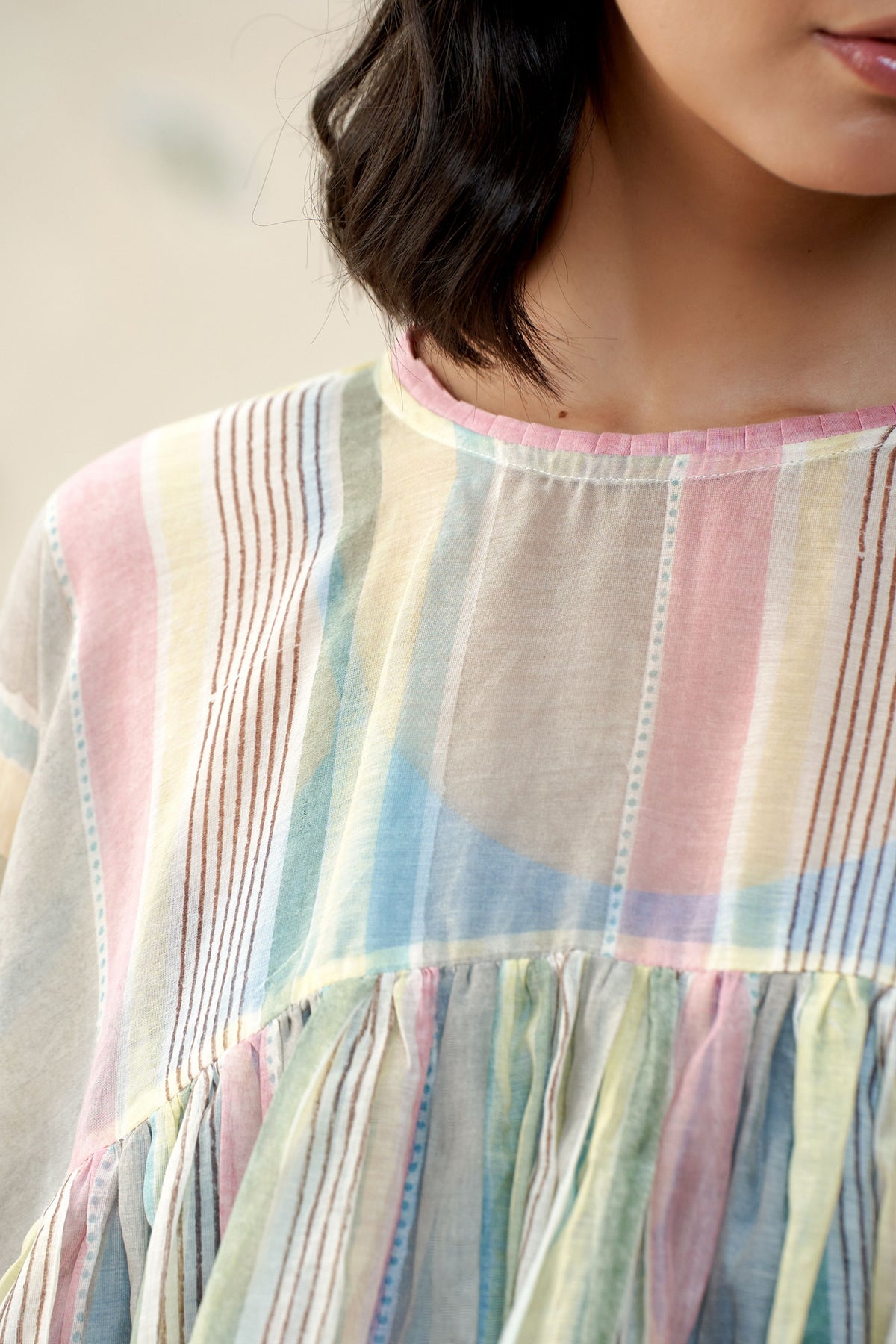 Pistil Multi Check Top