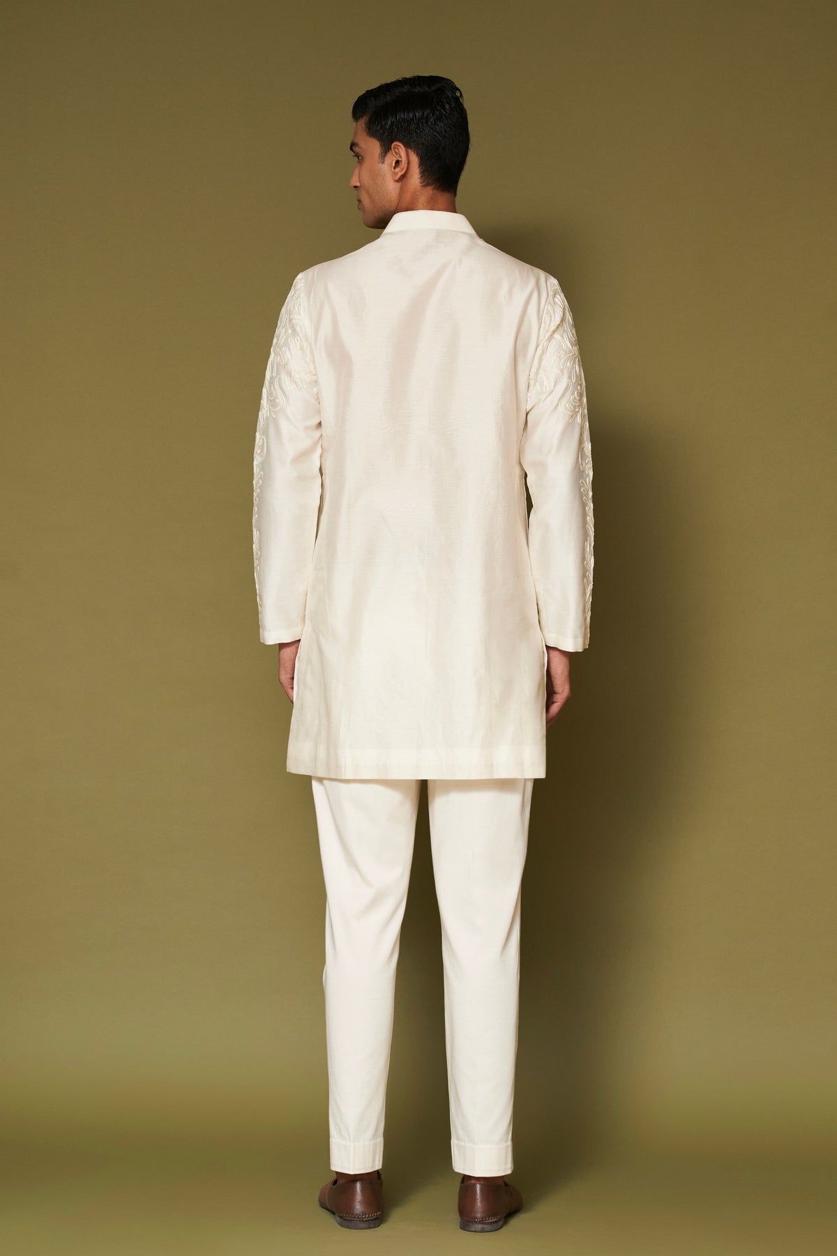 Ivory Dori Embroidered Kurta Set