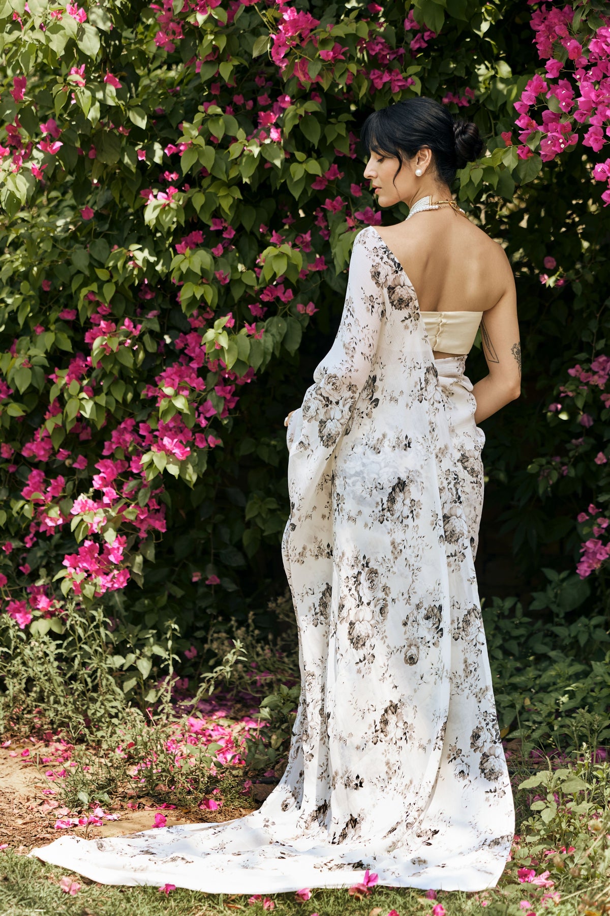 Tara White Chiffon Saree