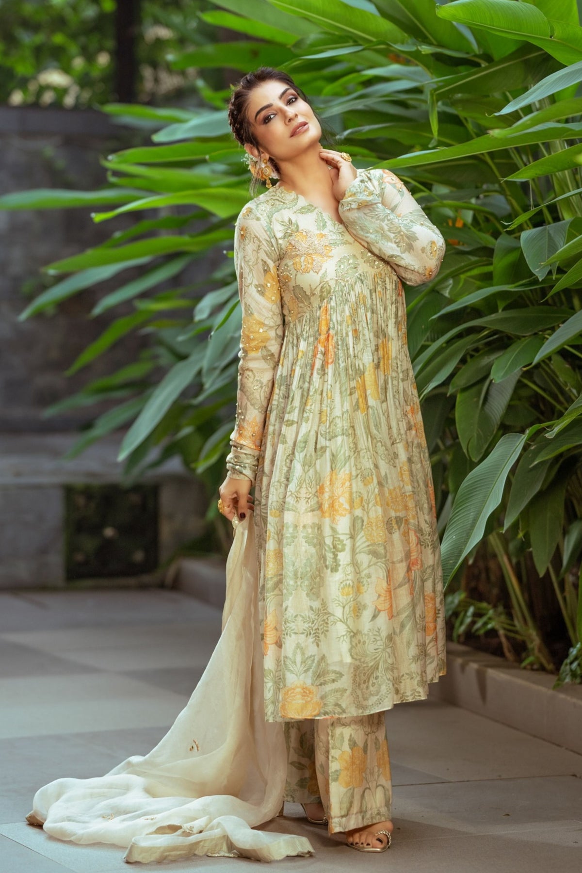 Raveena Tandon in Paulmi and Harsh