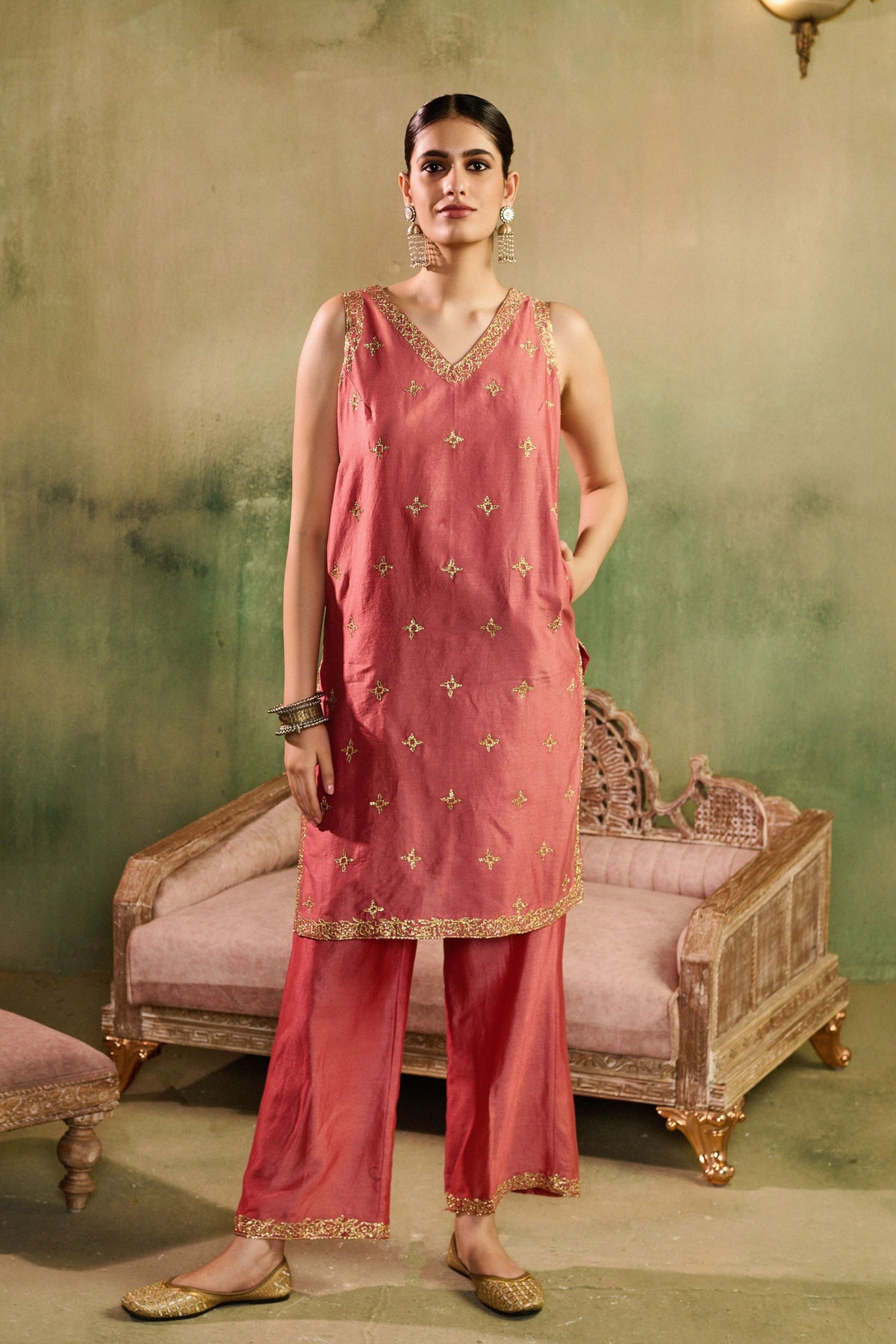 Gulaabi Noor Kurta Set