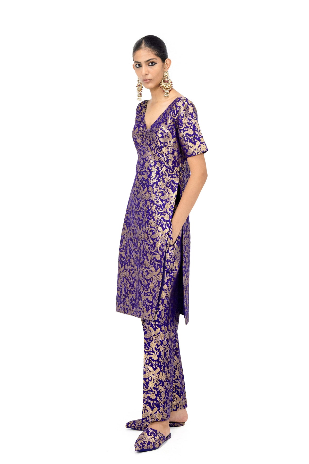 Barohi Adnar Kurta And Pants