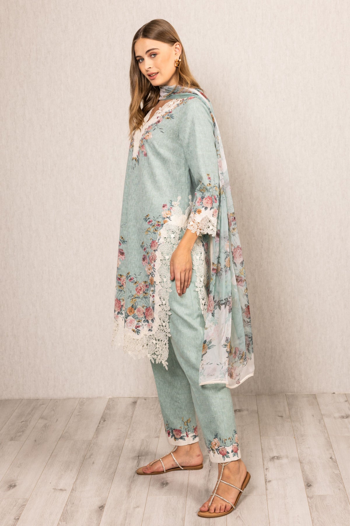 Roselyn Lace Kurta Set