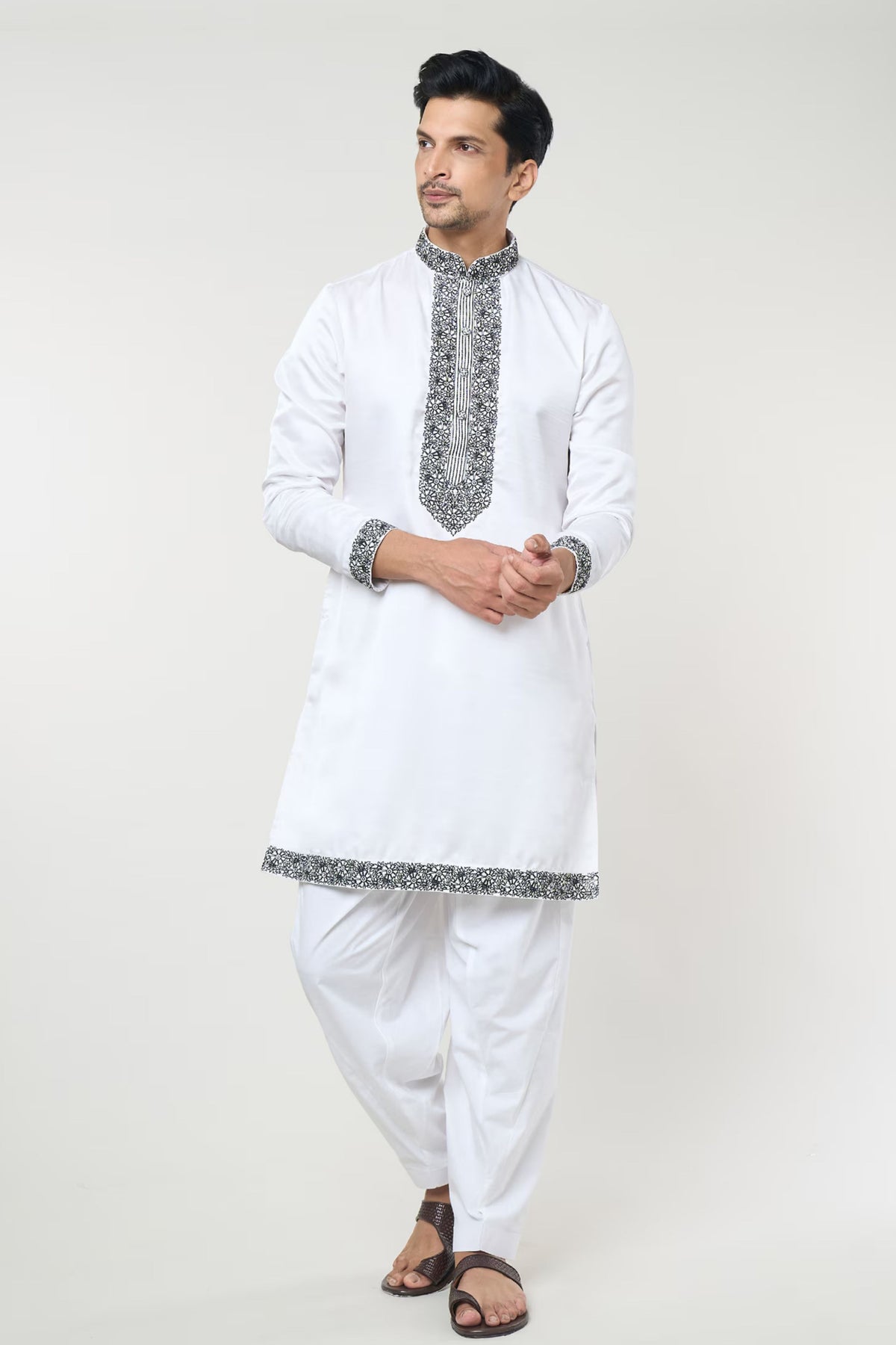 White Embroidred Kurta Set