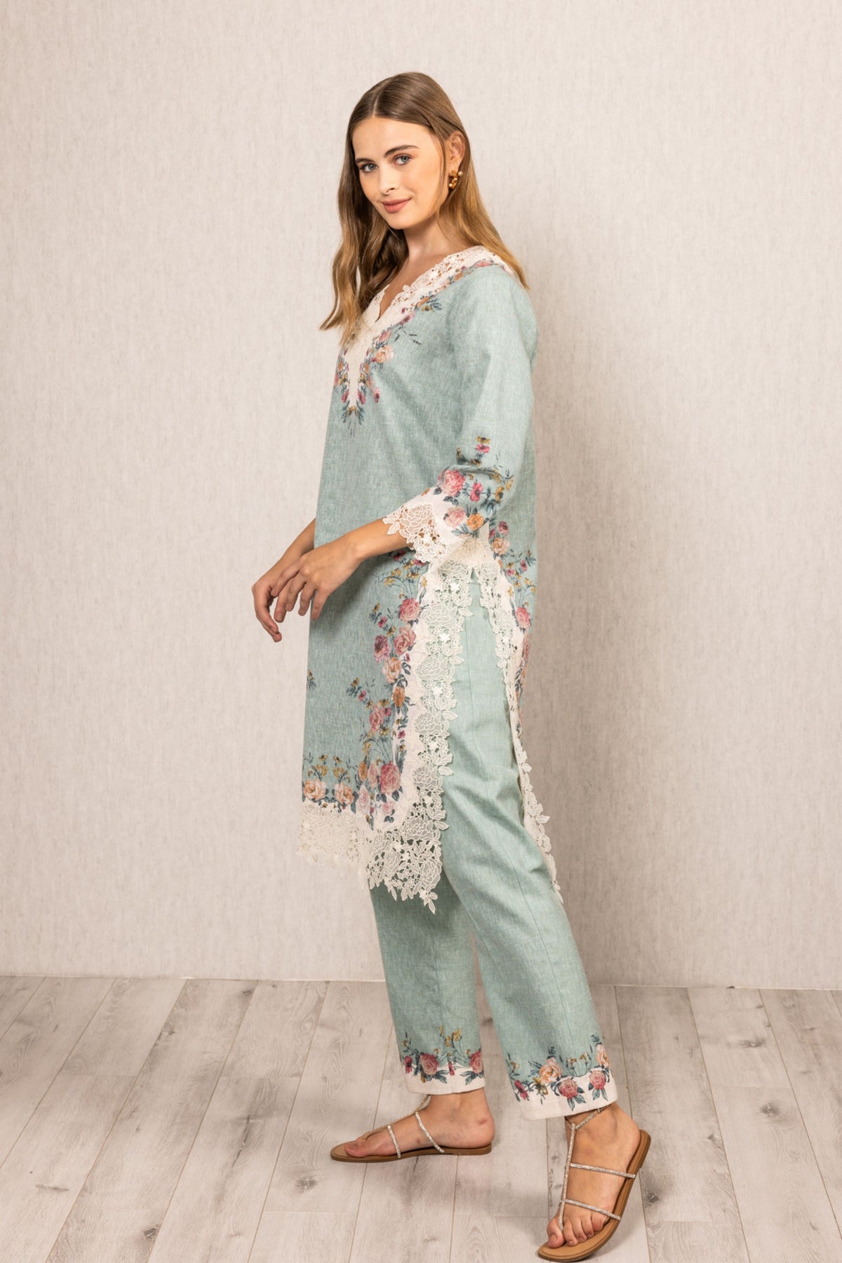 Roselyn Lace Kurta Set