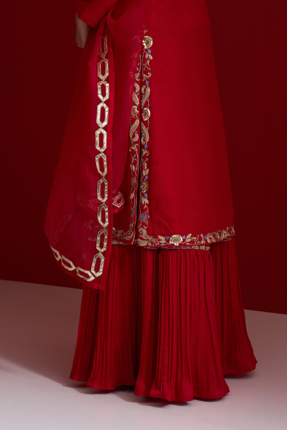 Taranjini Sharara Set