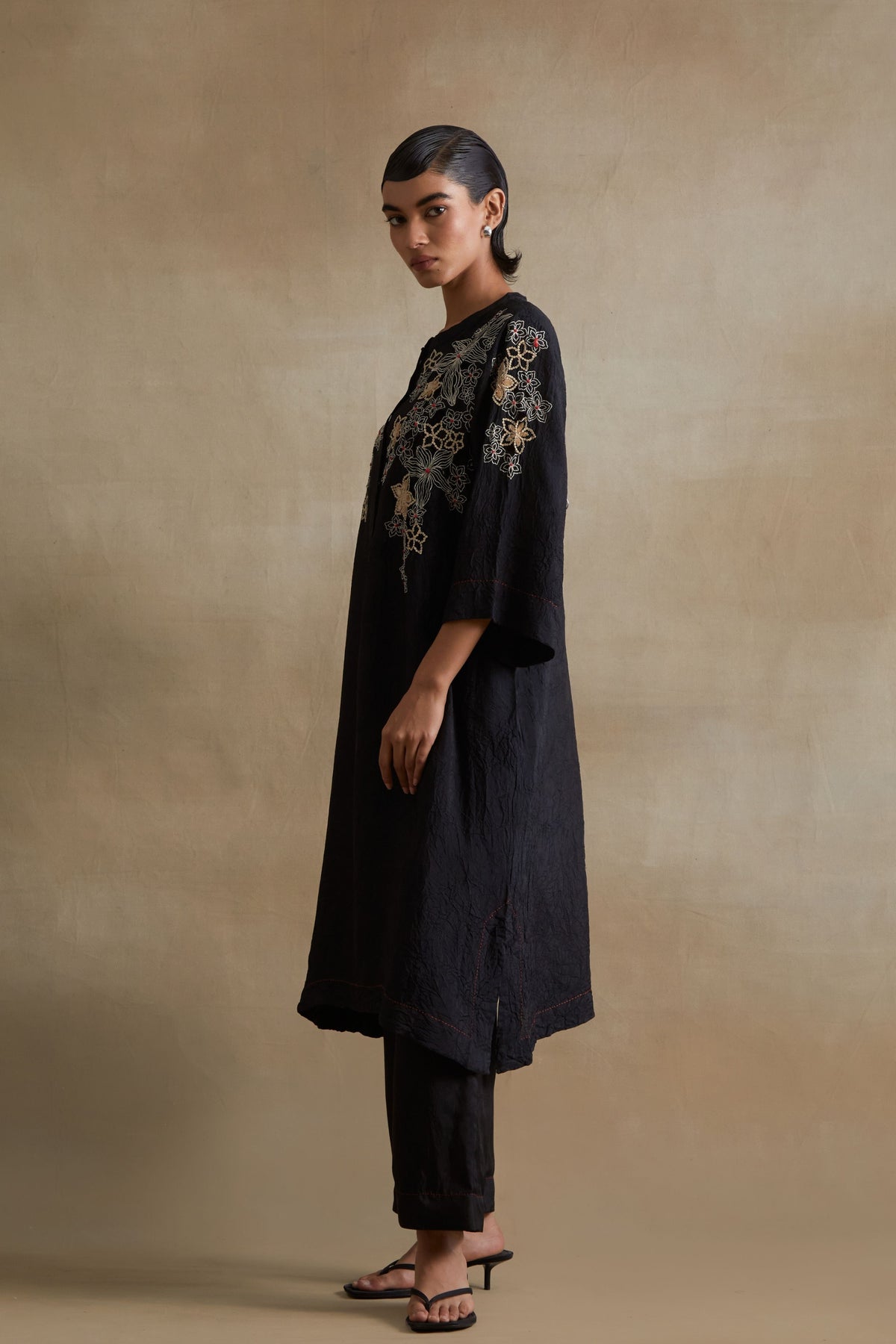 Black Embroidered Floral Kurta Set