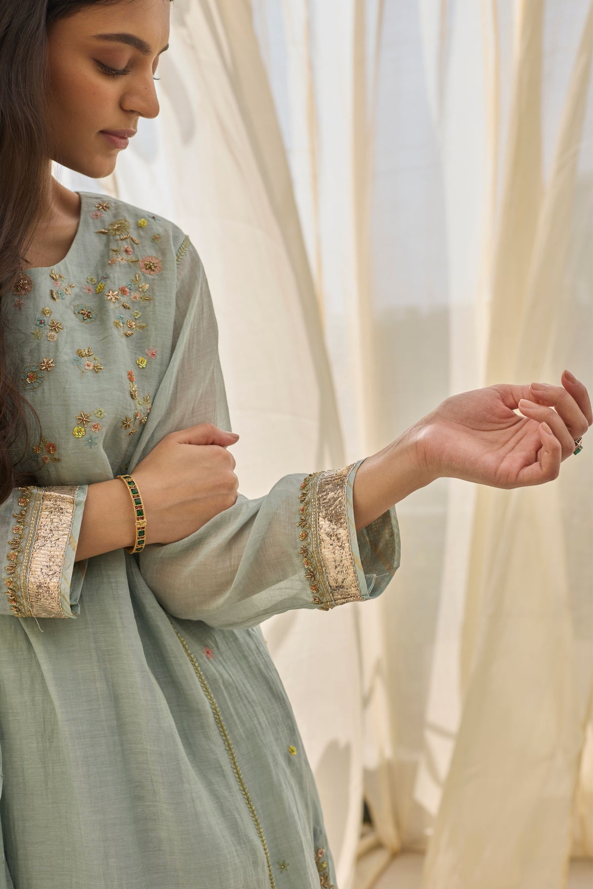 Zohra Kurta Set