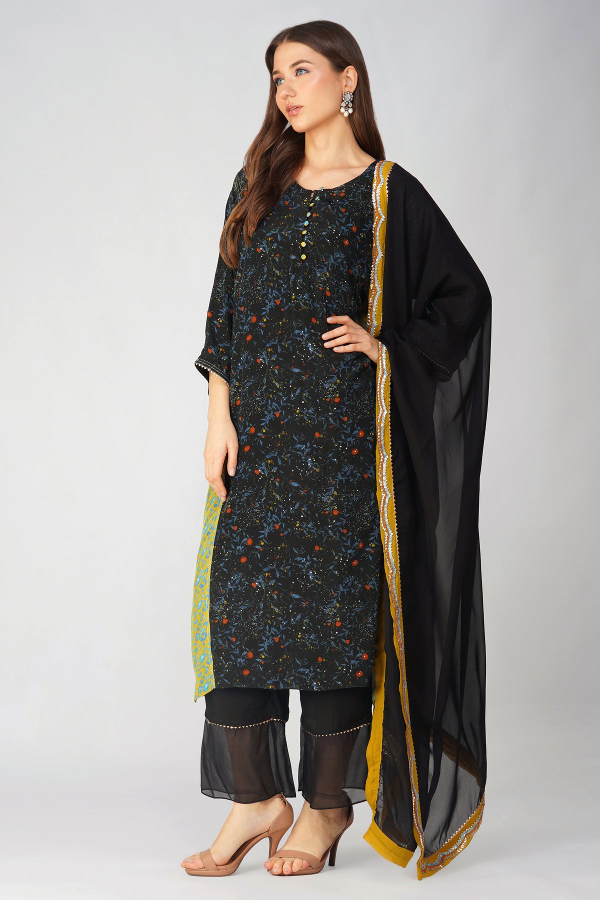 Small Leaf Print Panelled Kurta Set