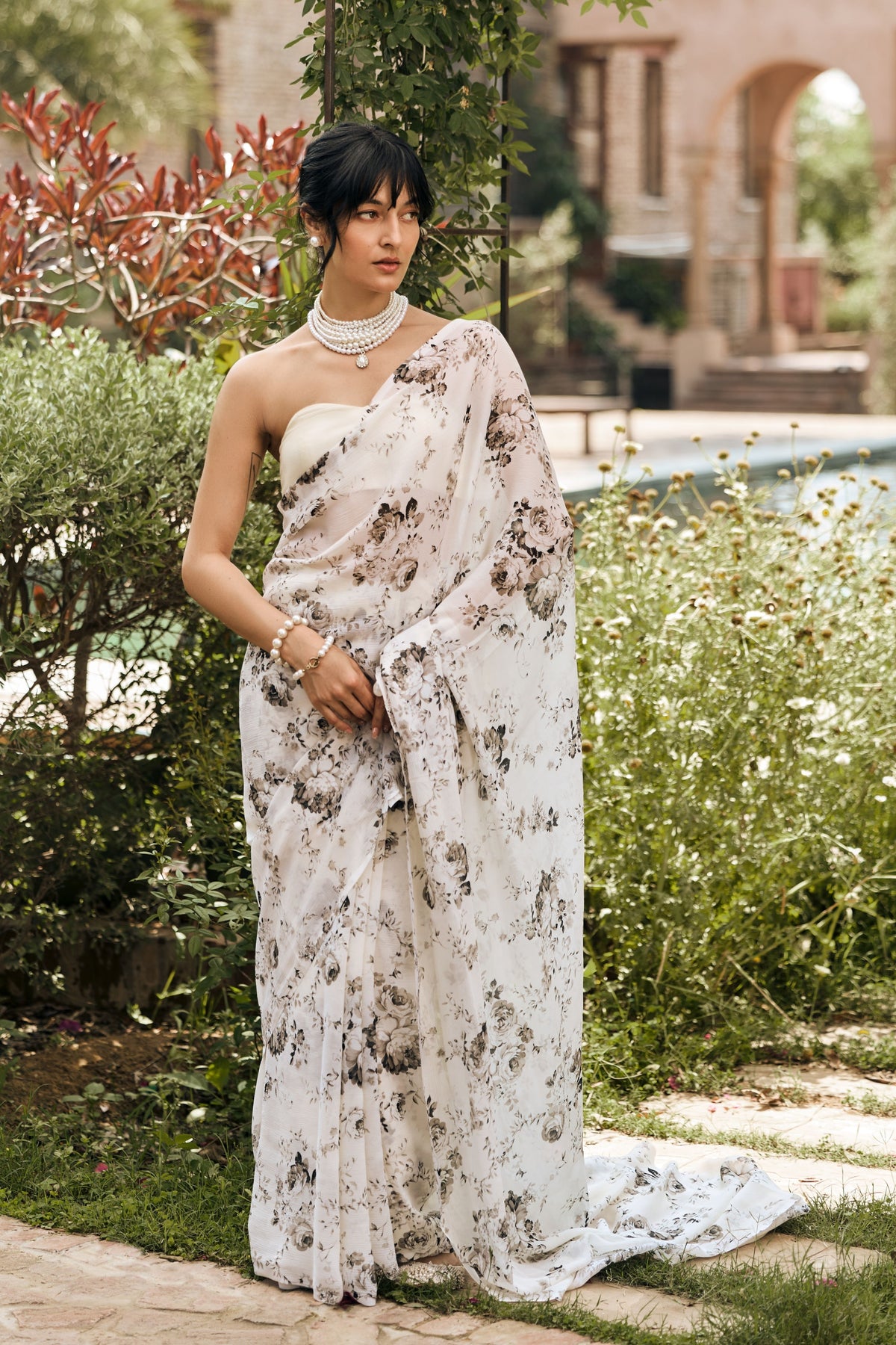 Tara White Chiffon Saree