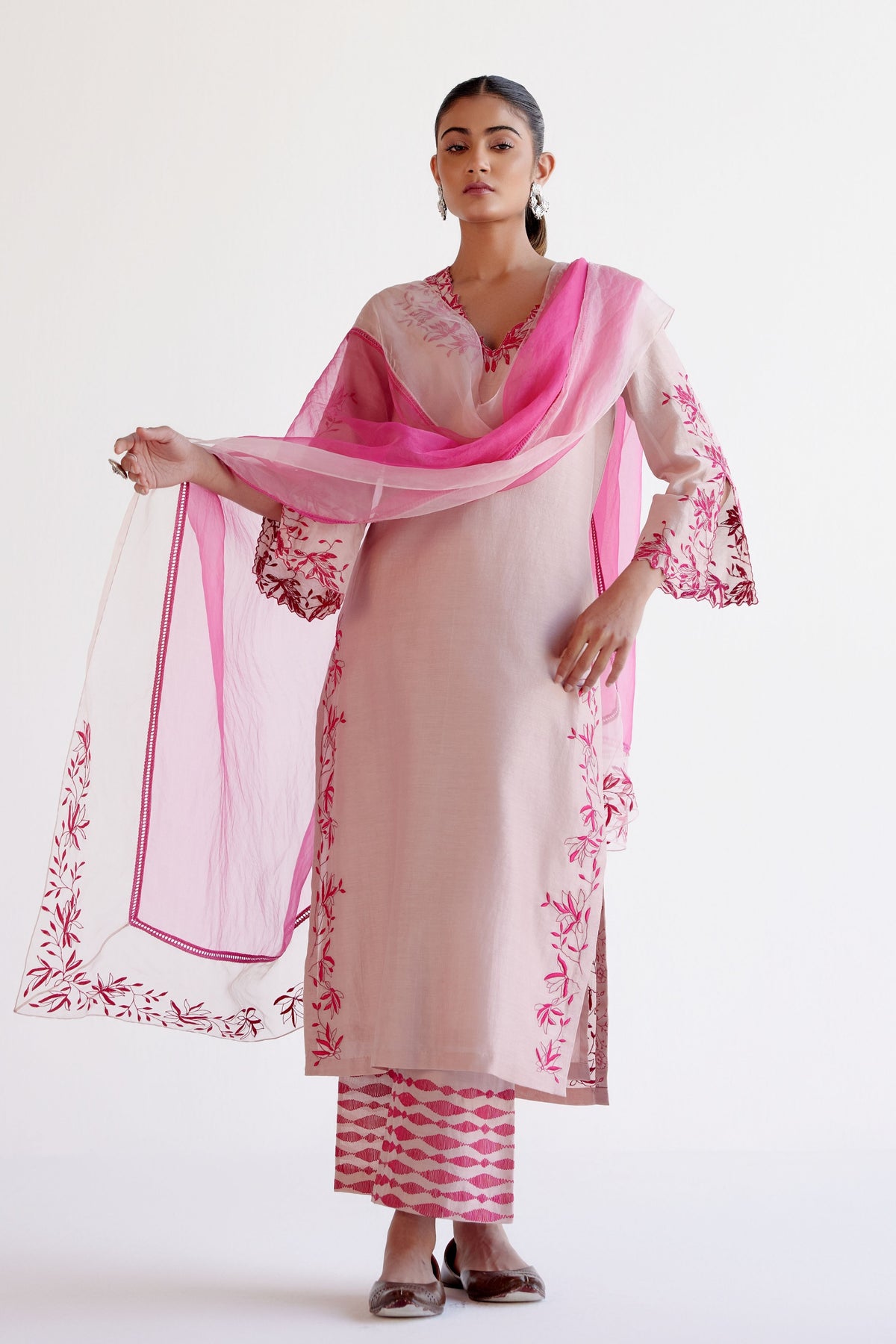 Blush Pink Resham Embroidery Kurta Set
