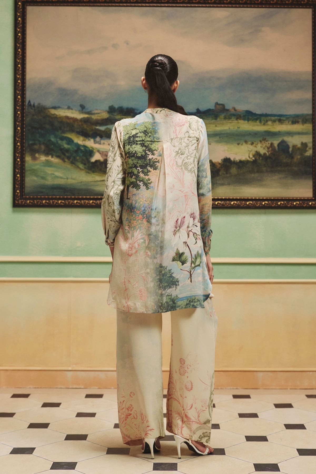 Vienna Wrenhaven Tunic