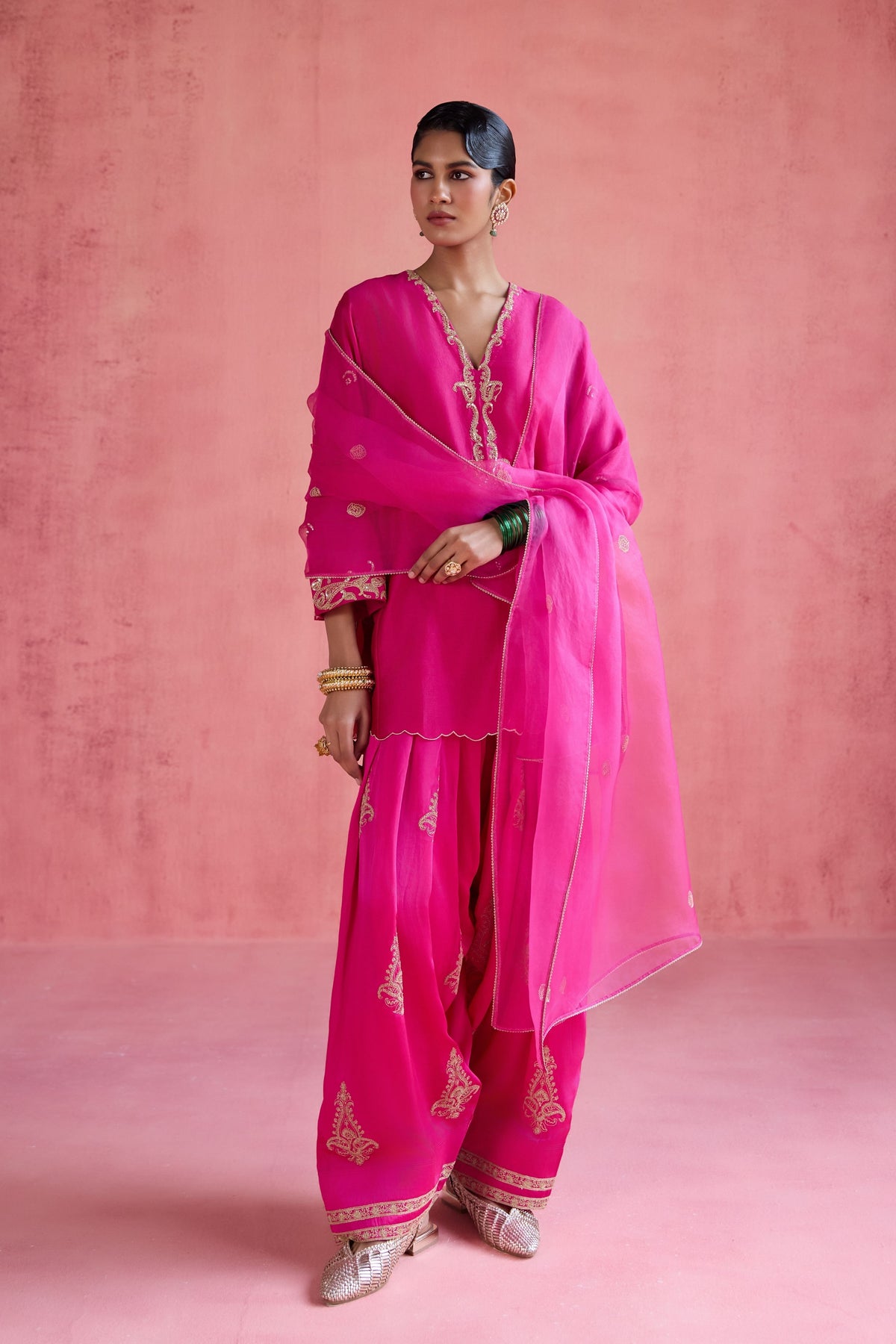Noor Fuchsia Kurta Set