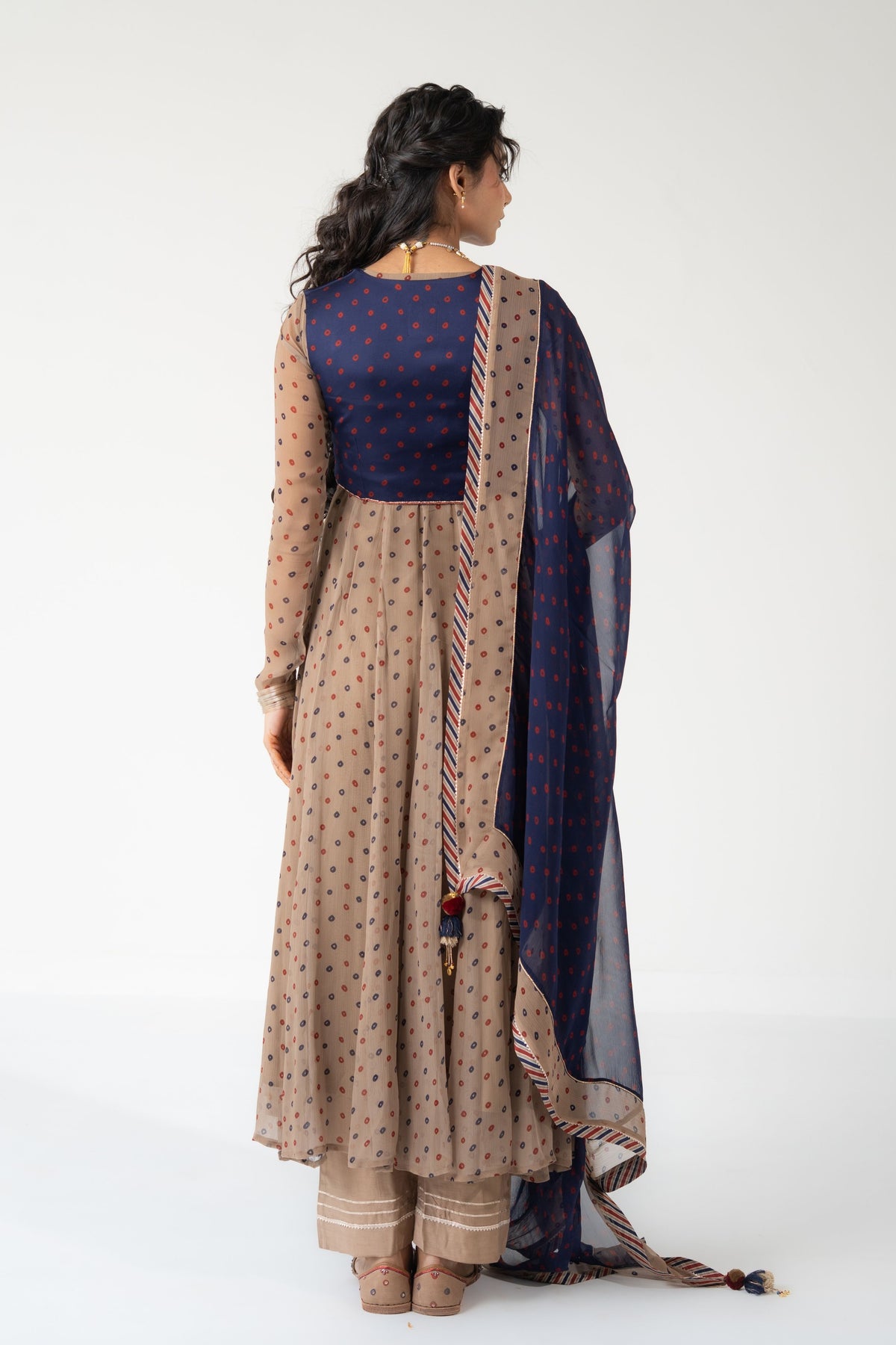 Veena Anarkali Set
