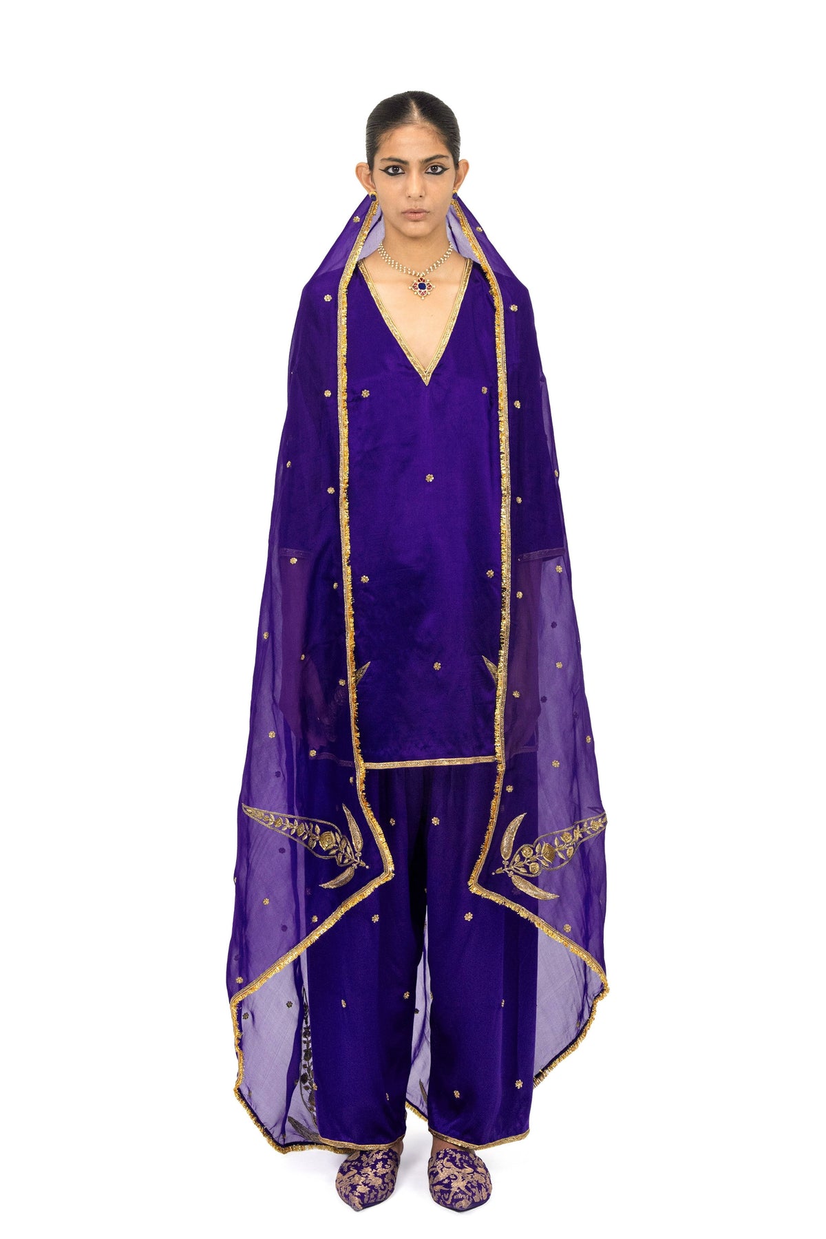 Palasni Mehid Kurta And Pants