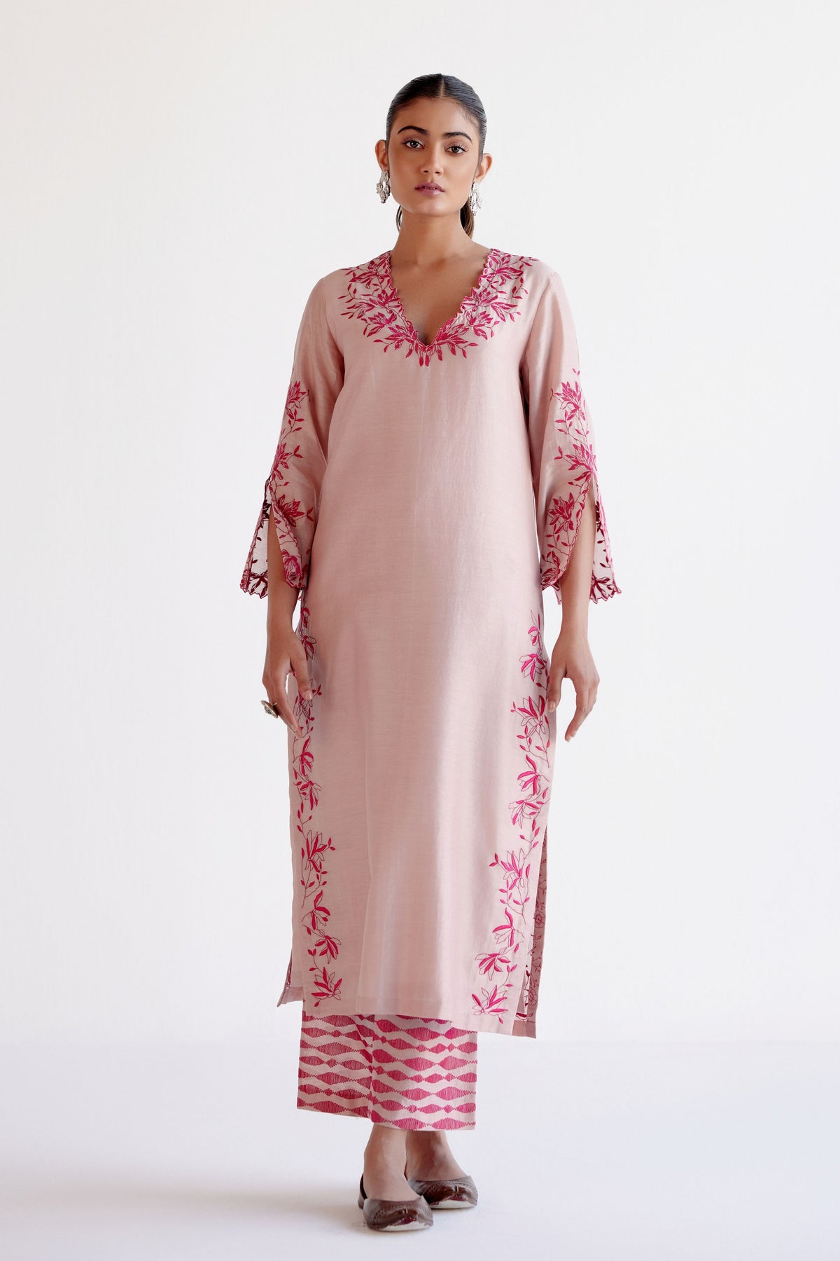 Blush Pink Resham Embroidery Kurta Set