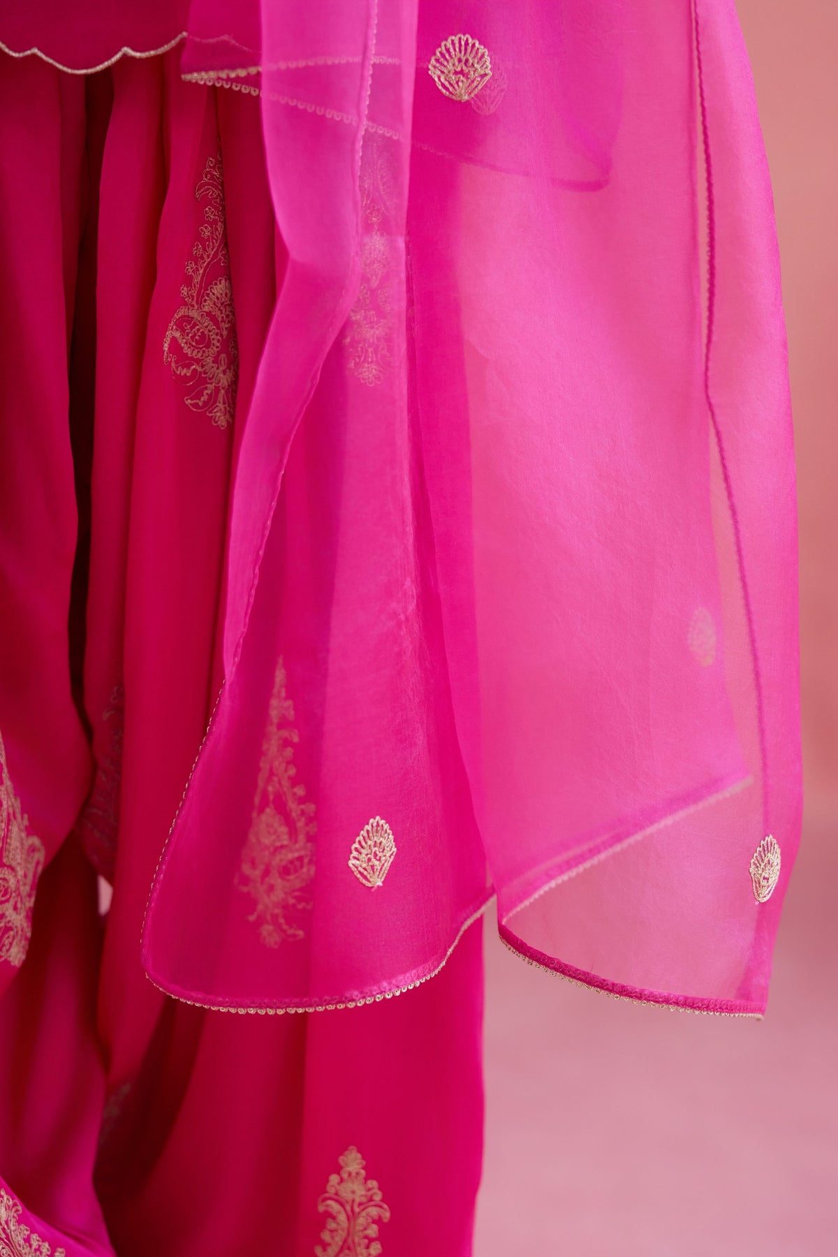 Noor Fuchsia Kurta Set