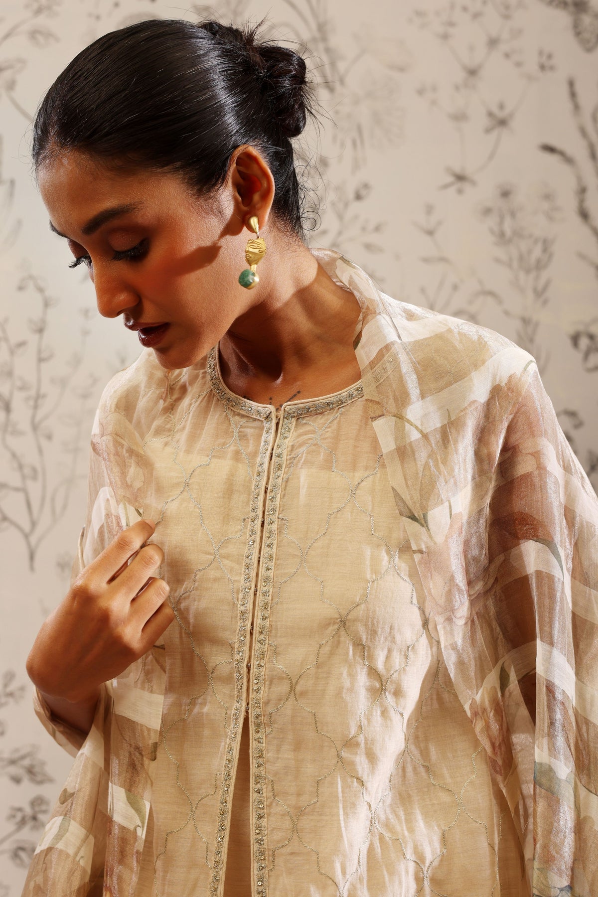 Makaranda Off White Kurta Set