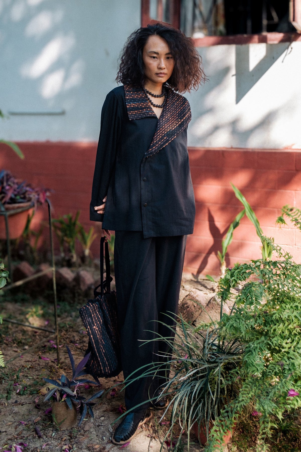 Black Copper Arrow Collar Shirt