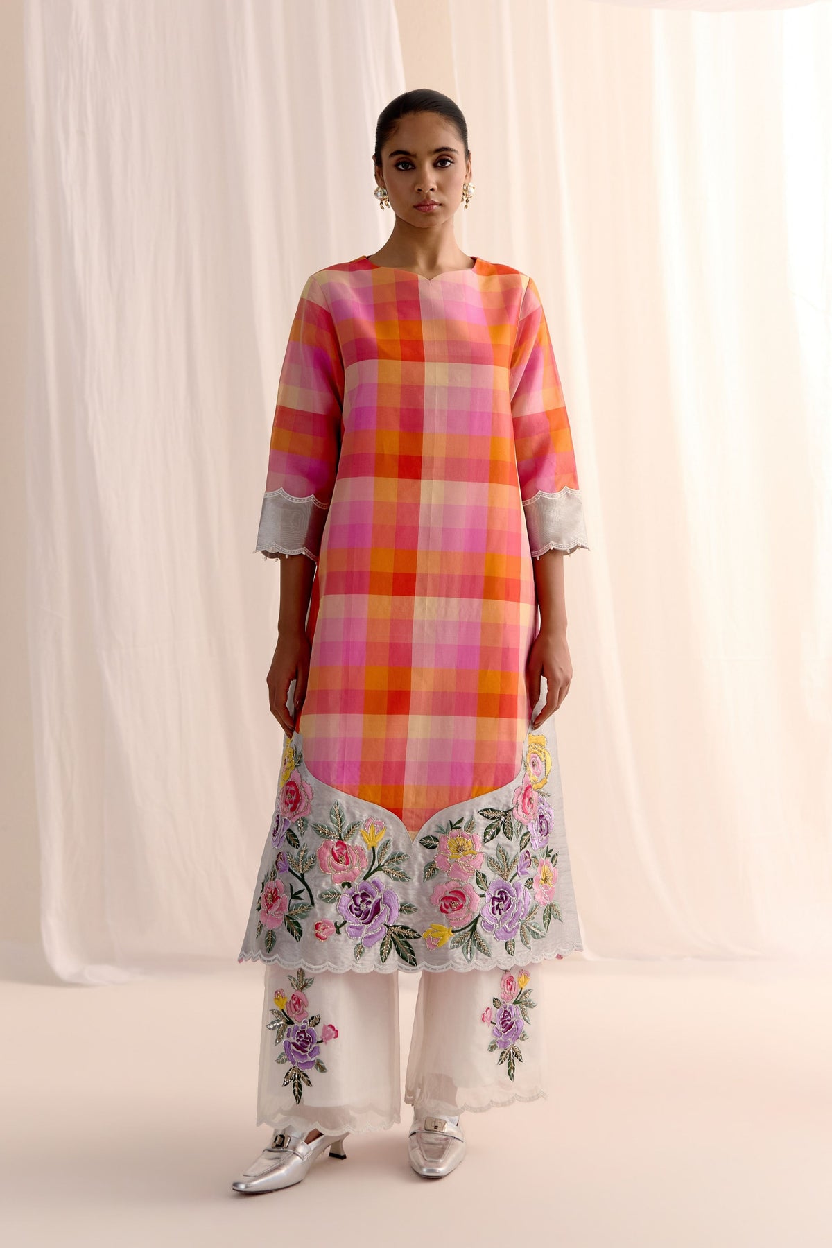 Gulnaar Kurta