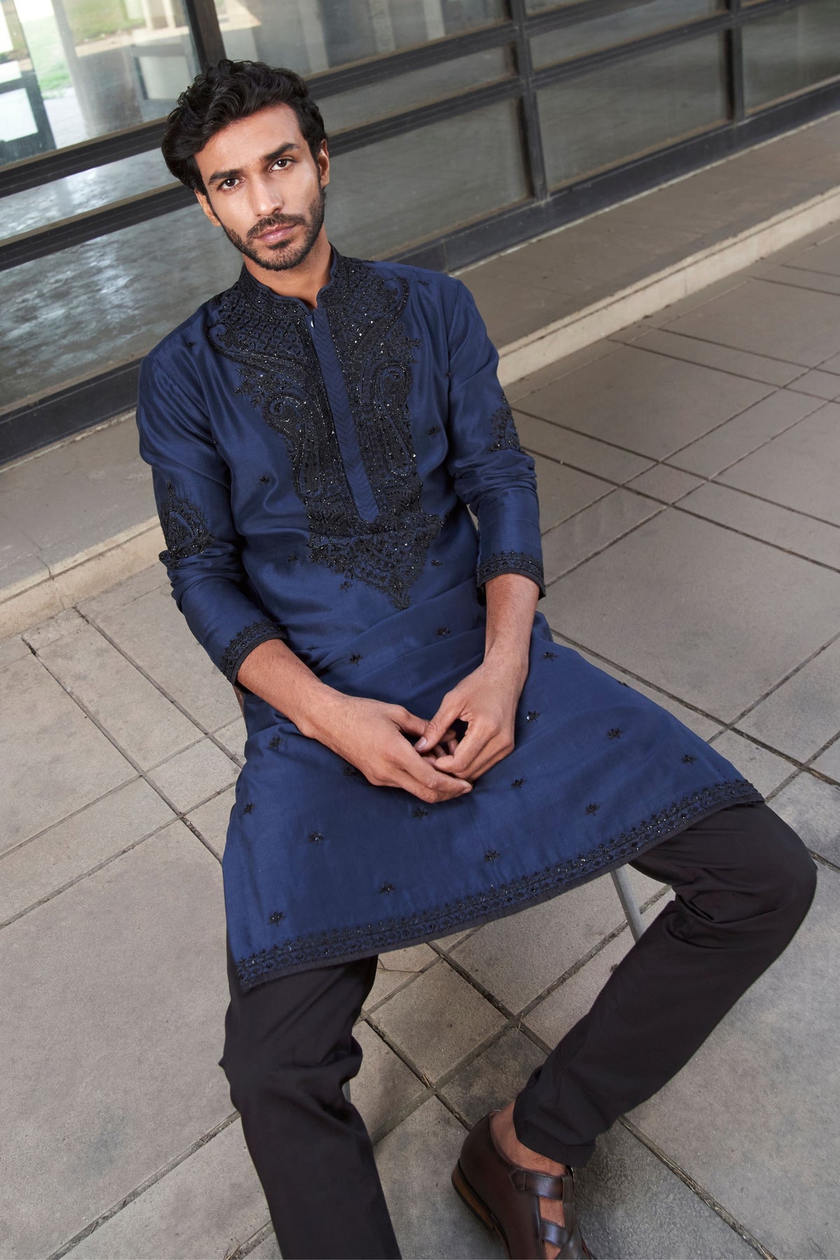 Kashmiri Paisley With Lotus Butties Kurta Set