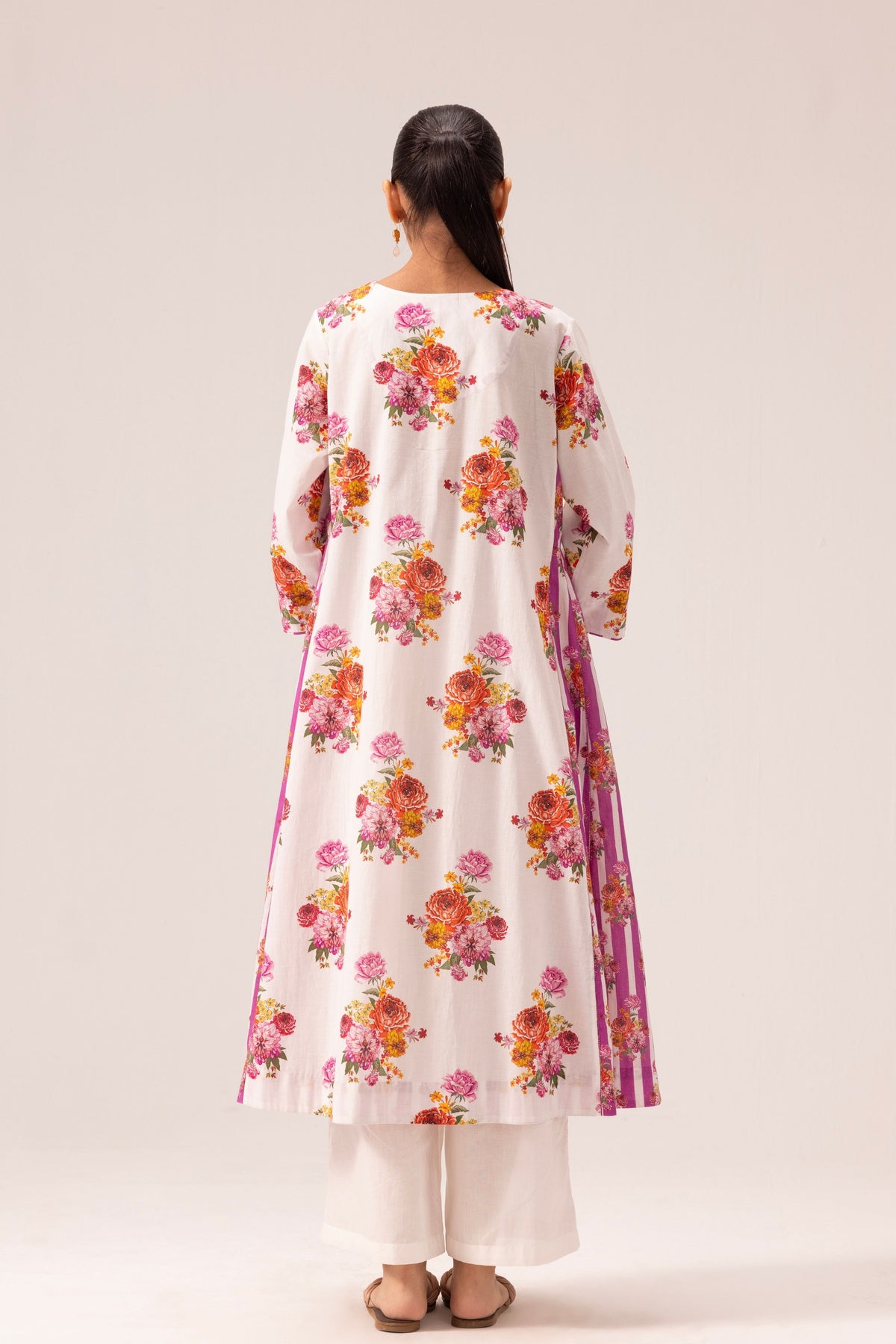 Jia White Kurta Pant Set