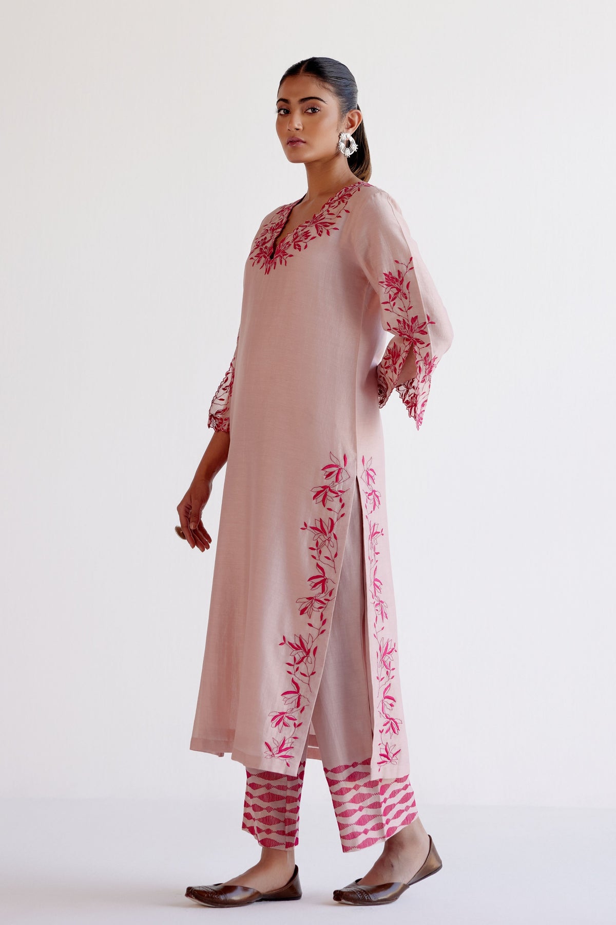 Blush Pink Resham Embroidery Kurta Set