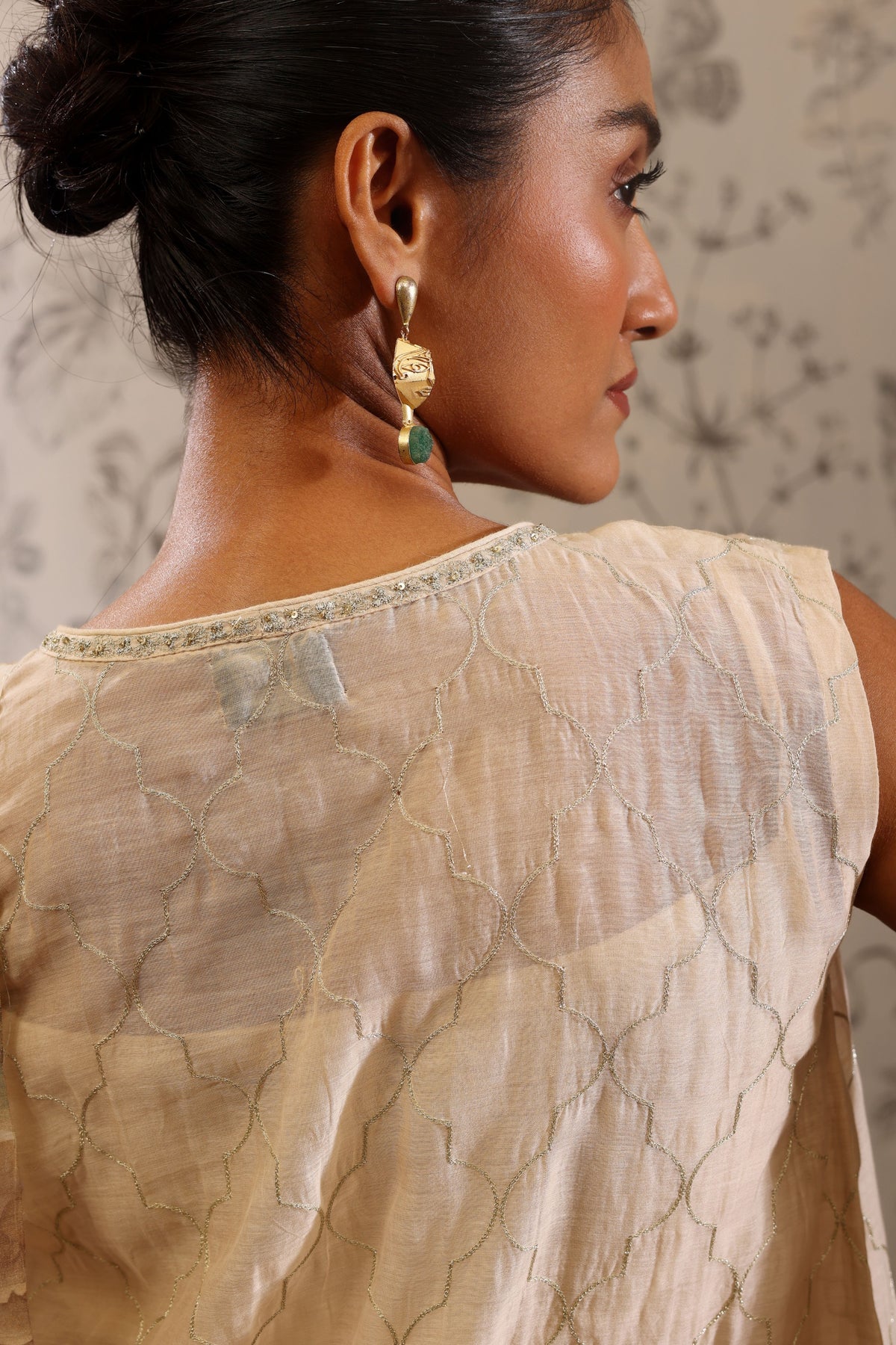 Makaranda Off White Kurta Set