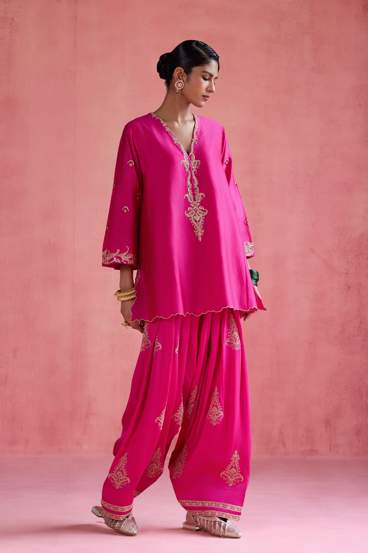 Noor Fuchsia Kurta Set