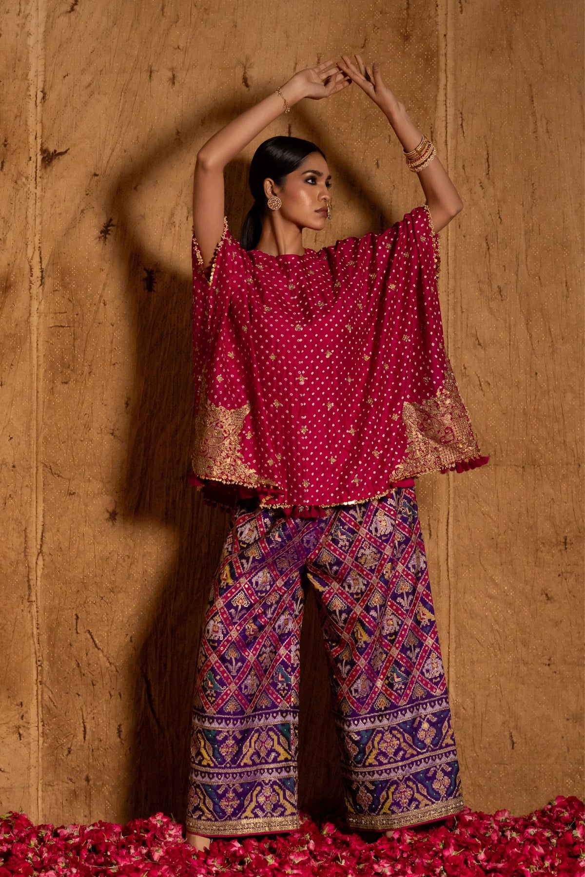 Digvi Bandhani Kaftan Set