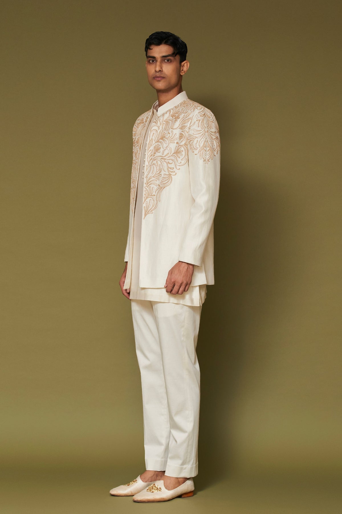 Ivory Dori Embroidered Bandhgala Set