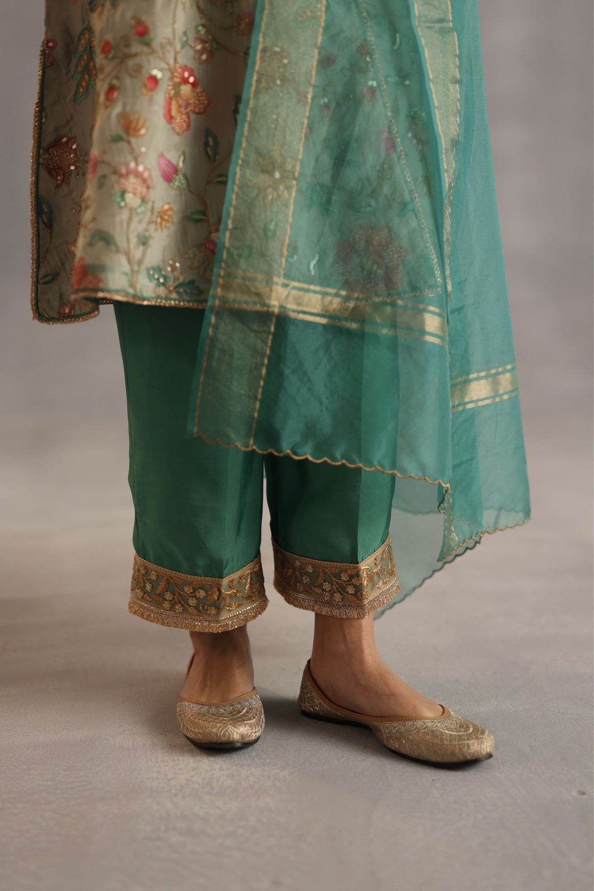 Marwa Kurta Set