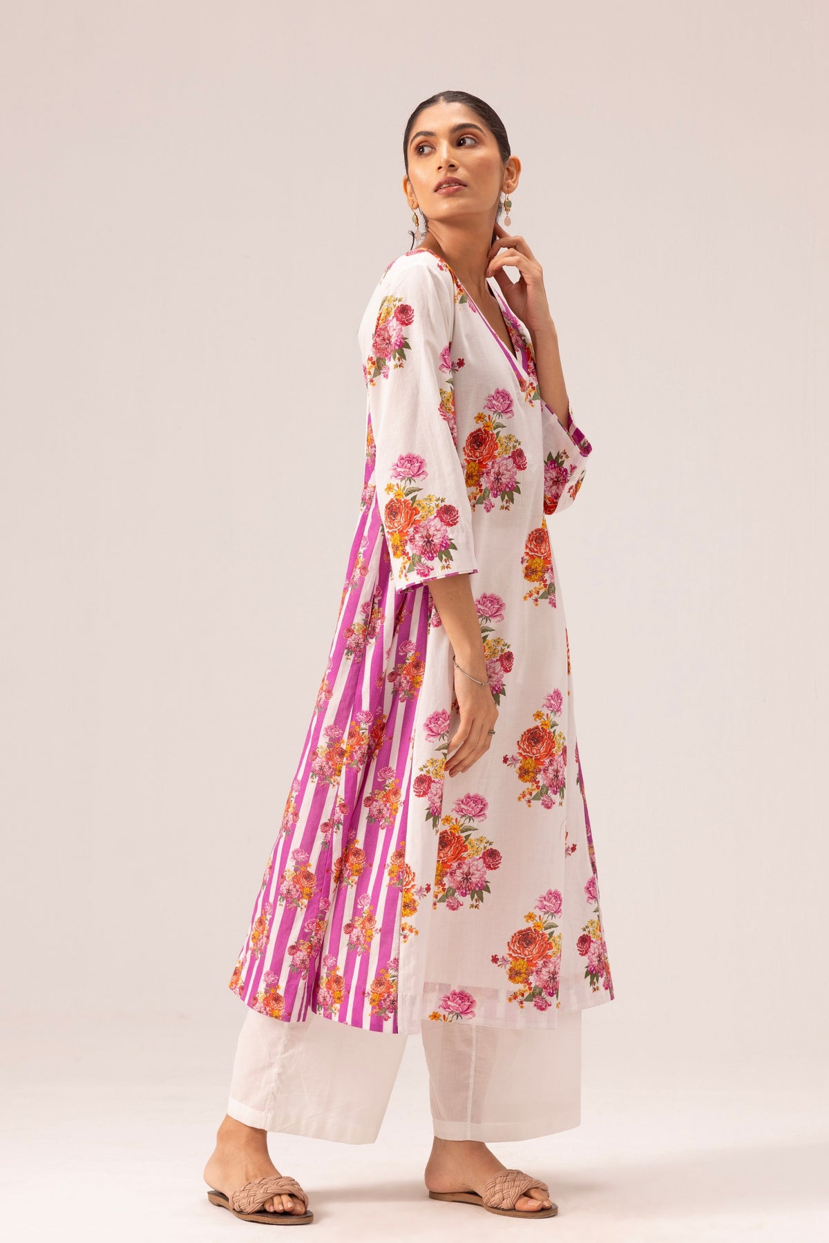 Jia White Kurta Pant Set