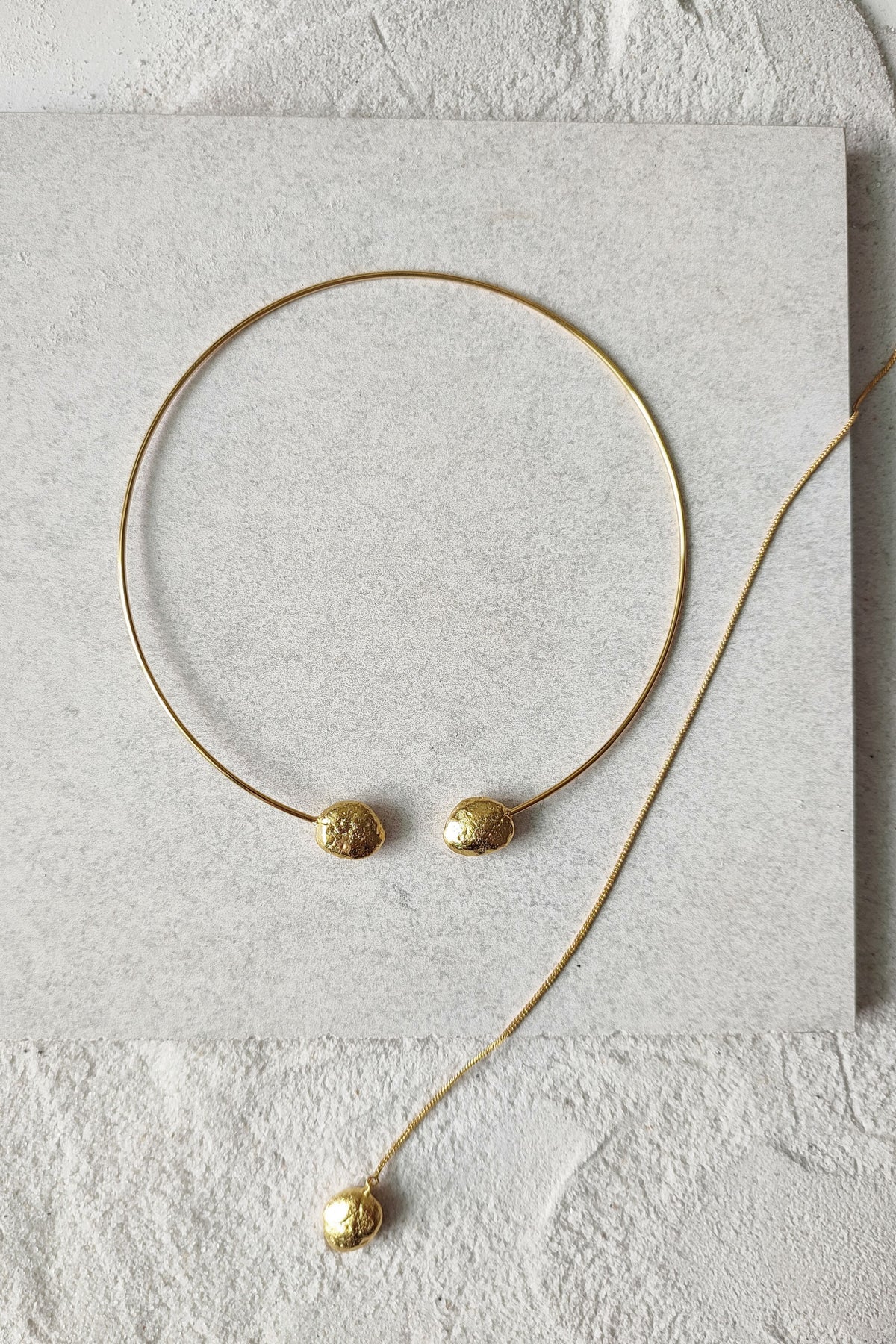 Lia Golden Choker